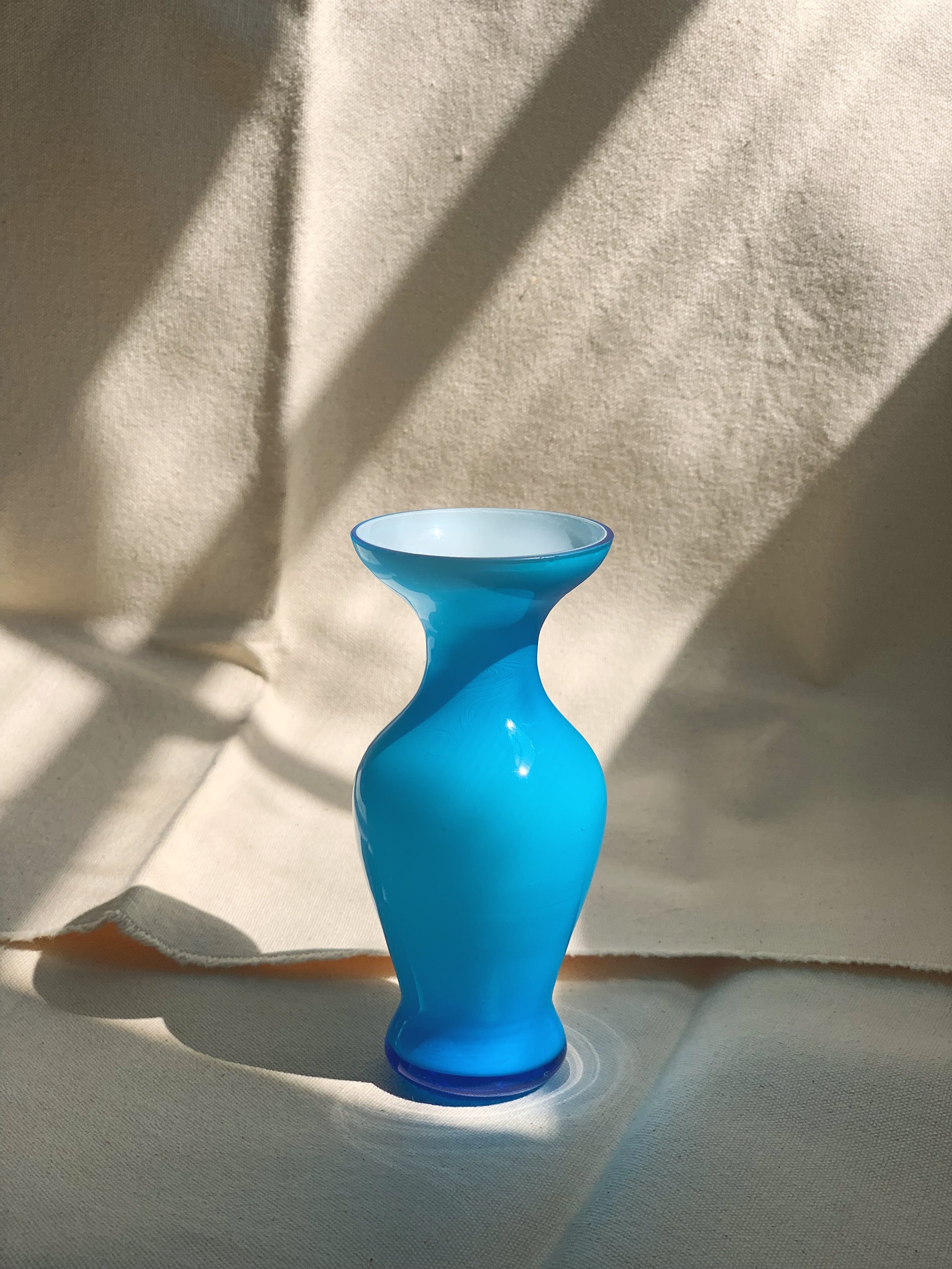 BLUE_VASE_04.JPG