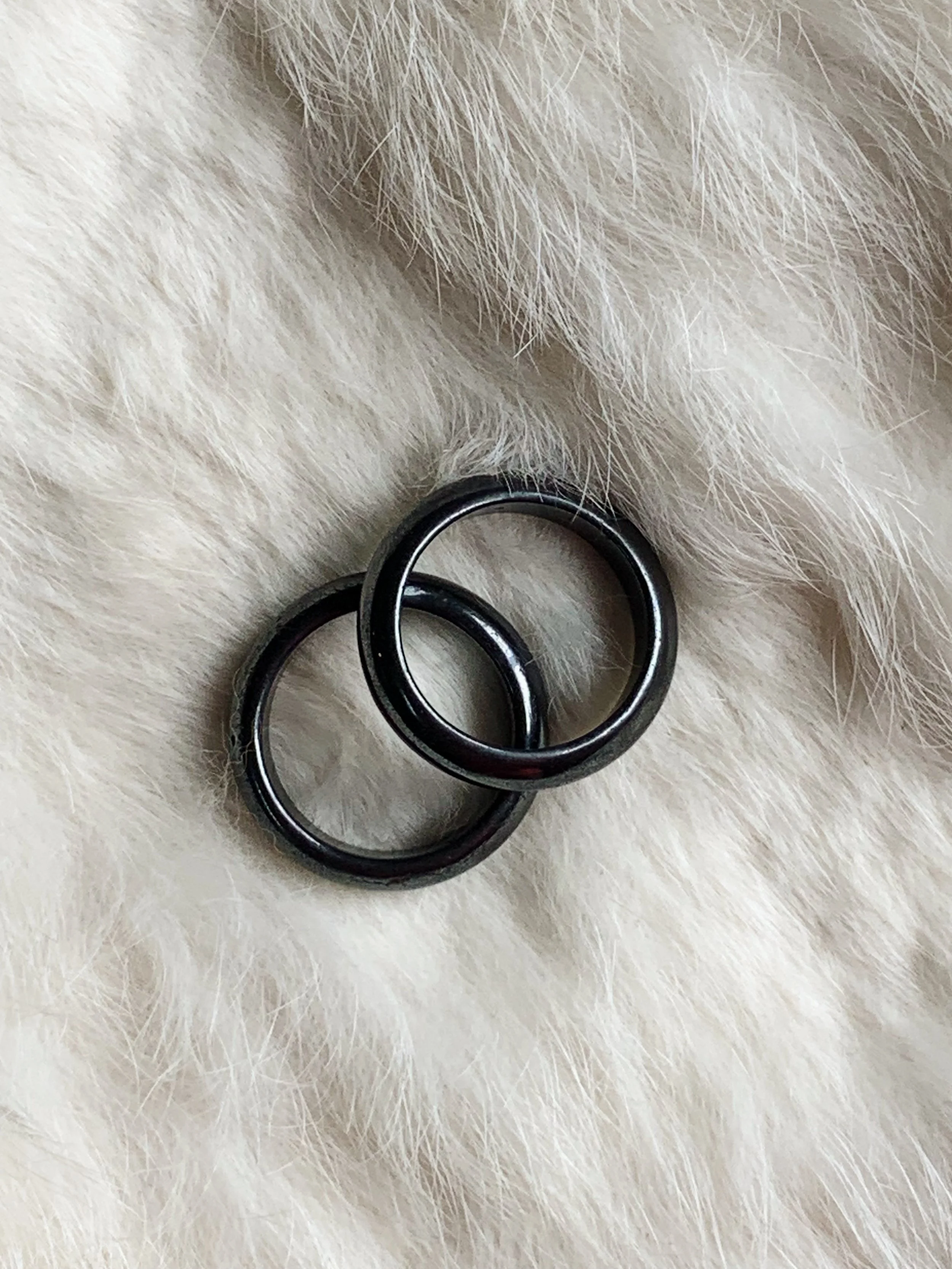 hematite_rings_01.JPG