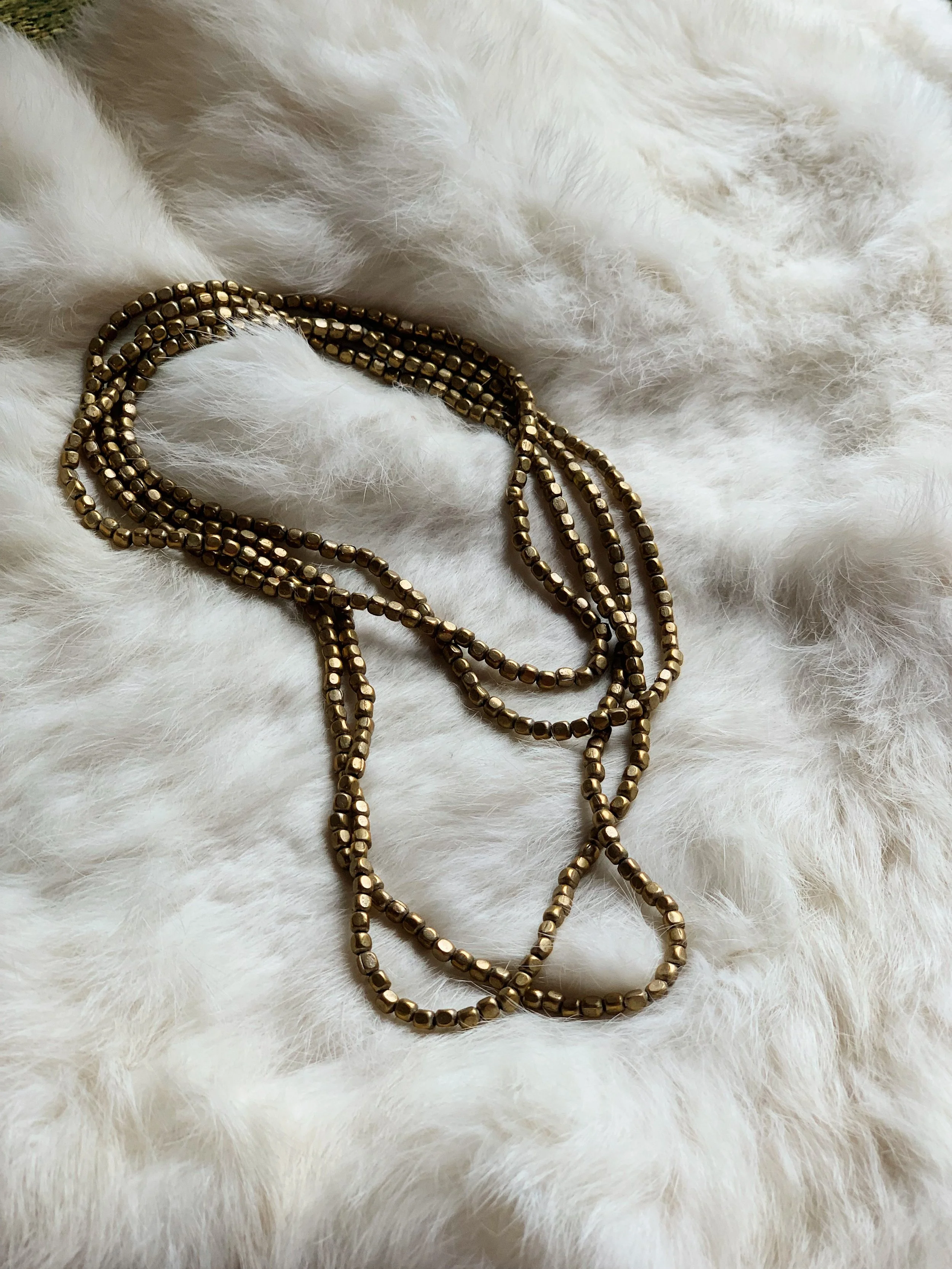 LongBeadedNecklace_02.JPG