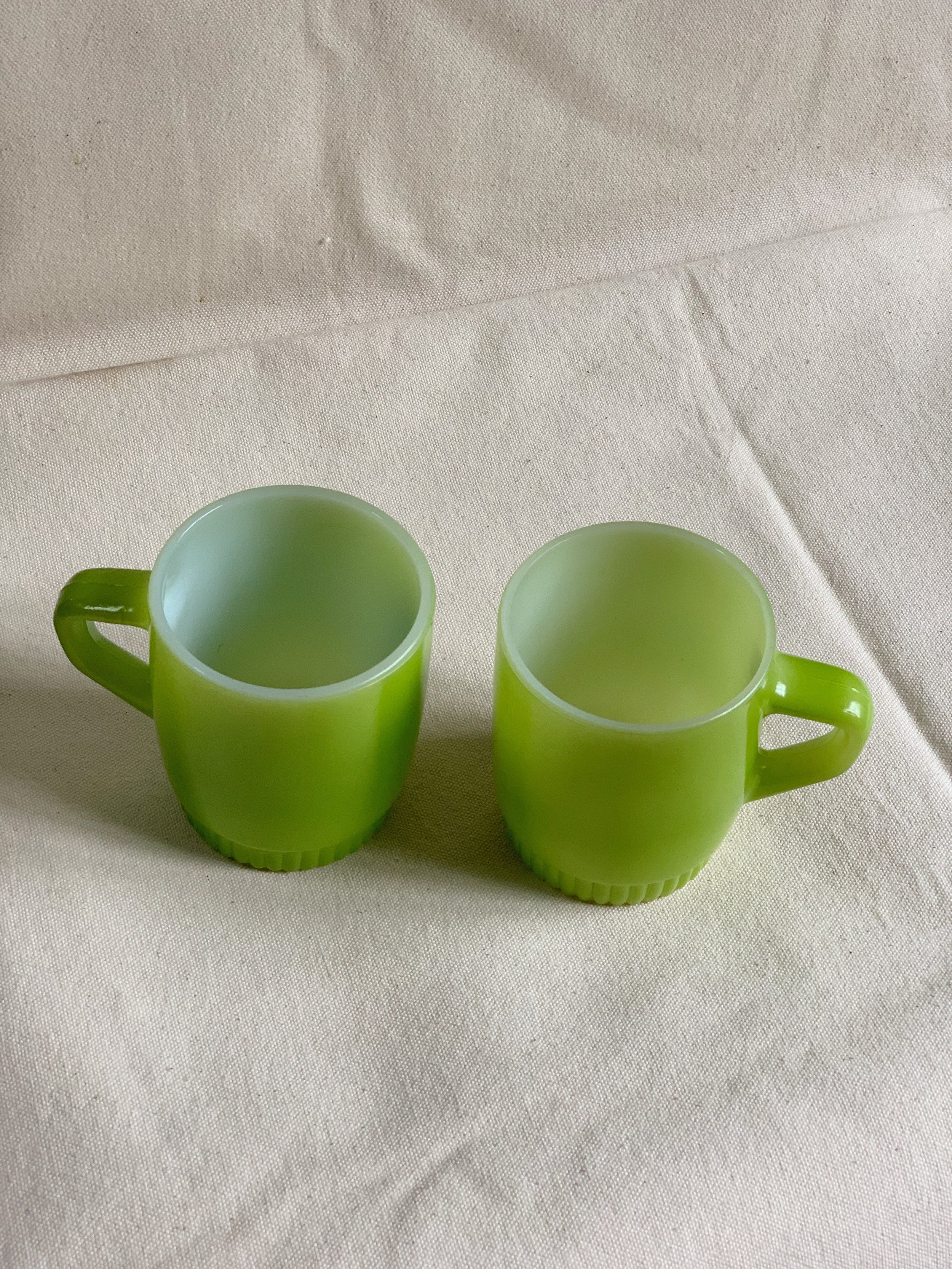 FireKingmug_green_01.JPG