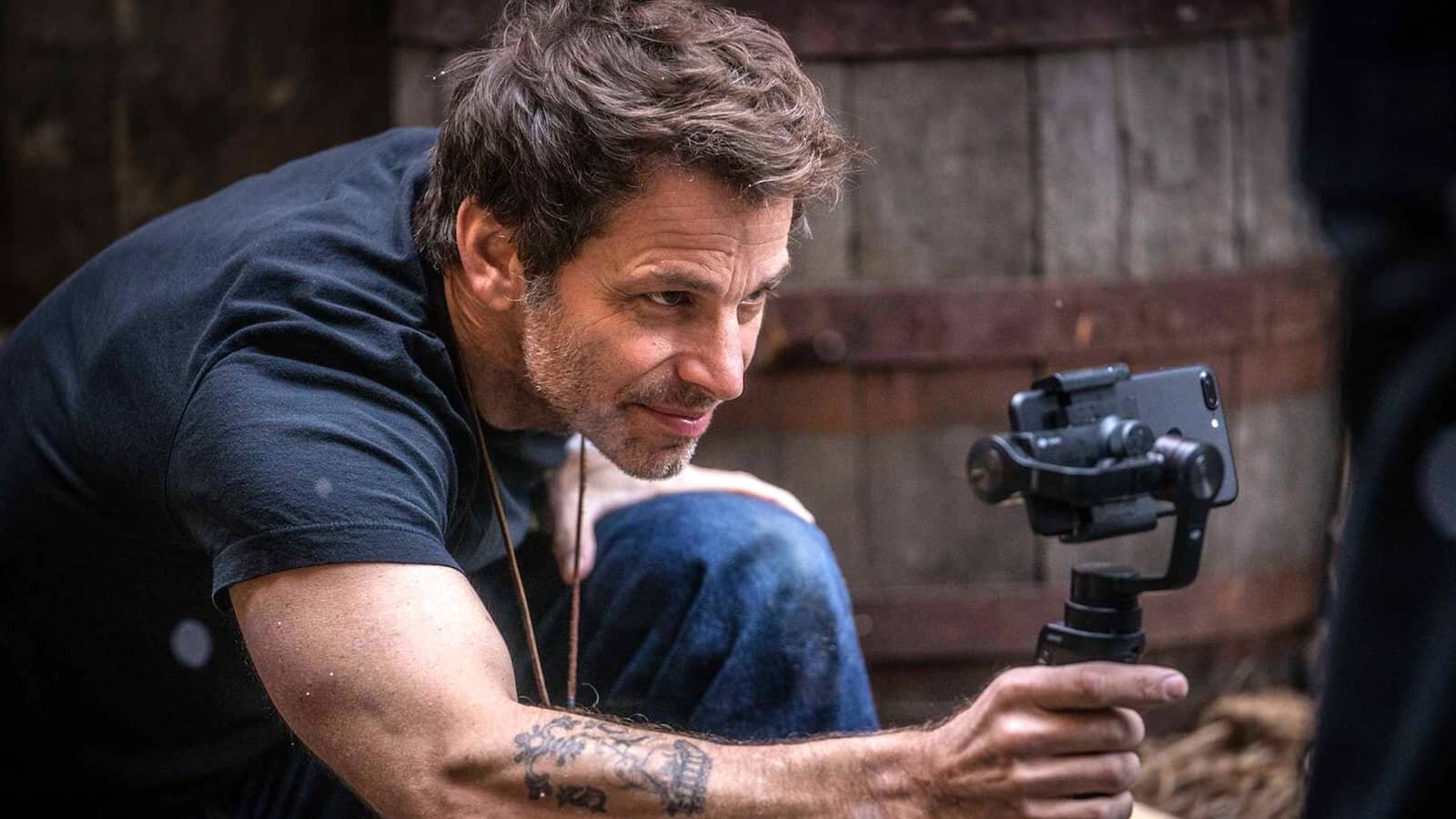 Zack-Snyder-Featured-Image-StudioBinder.jpeg