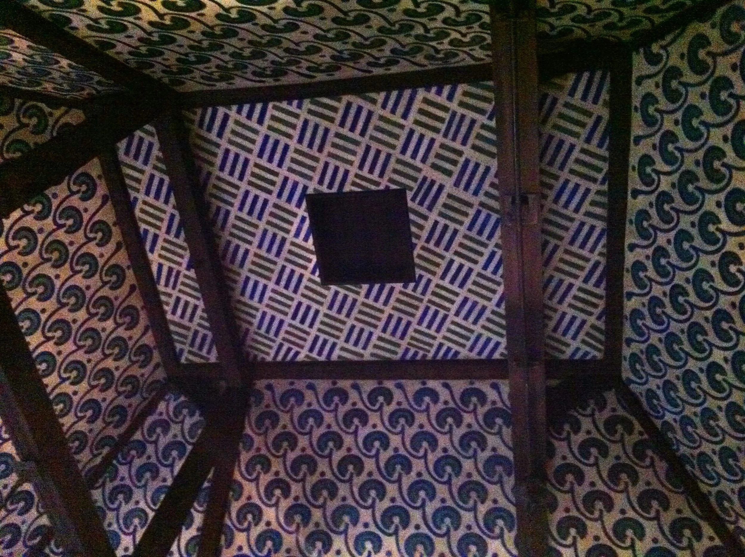 * It's hard to spot in pictures but in the picture below you can see there's a change to the pattern in the top right of the central square just to the left of the beam that runs vertically through the picture.