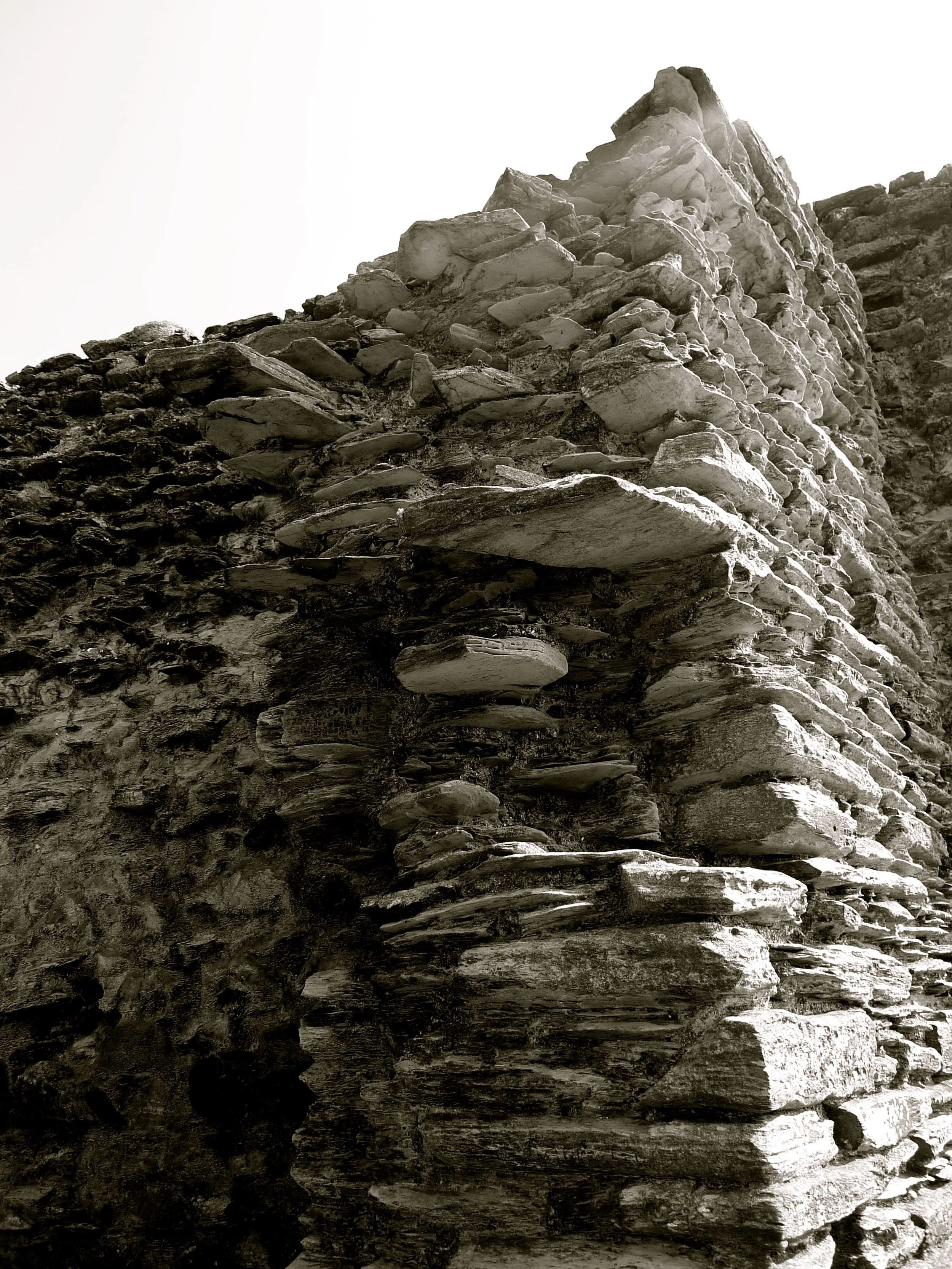 Tintagel Castle.jpg