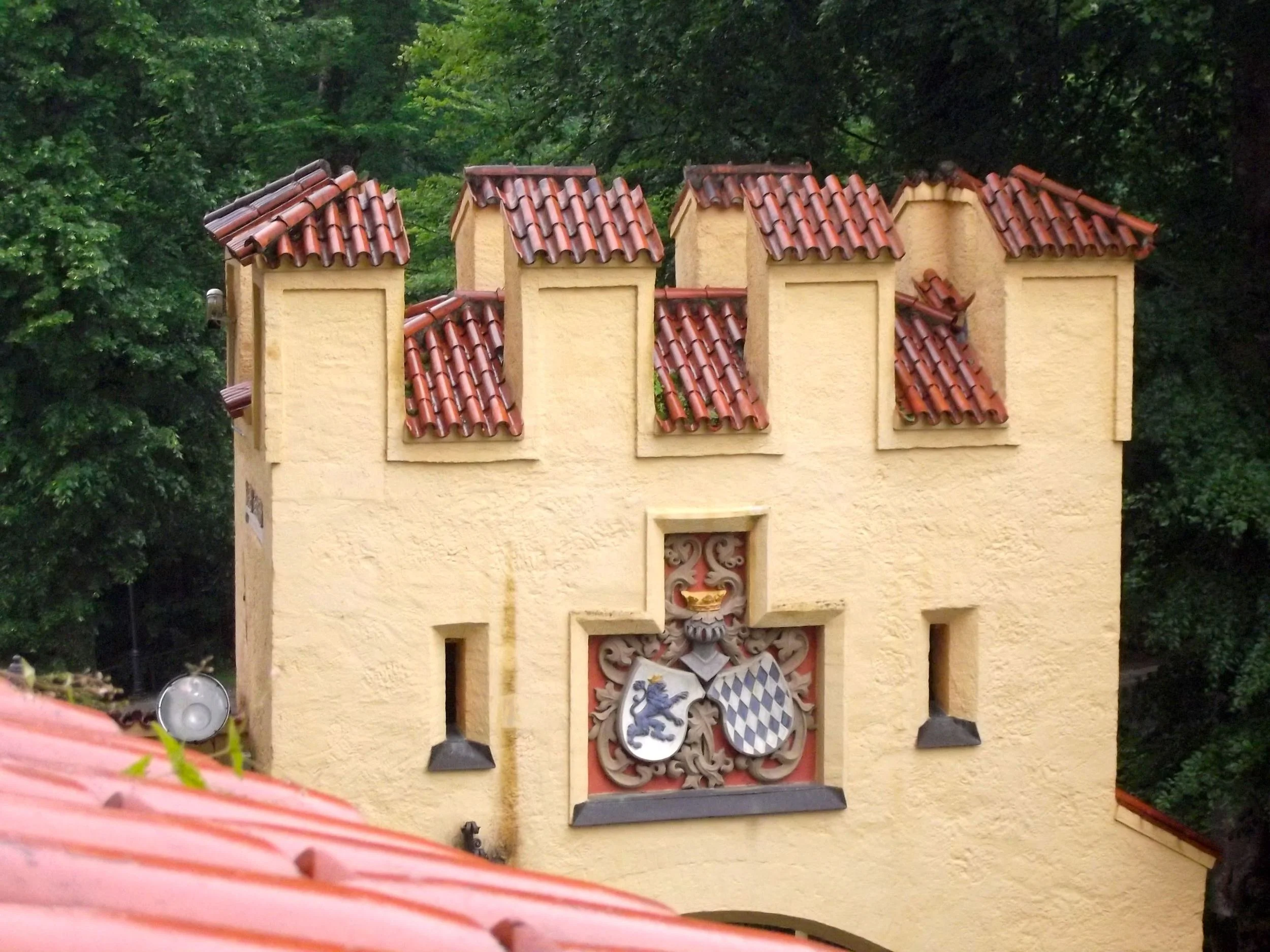 BavarianCoatofArms.jpg