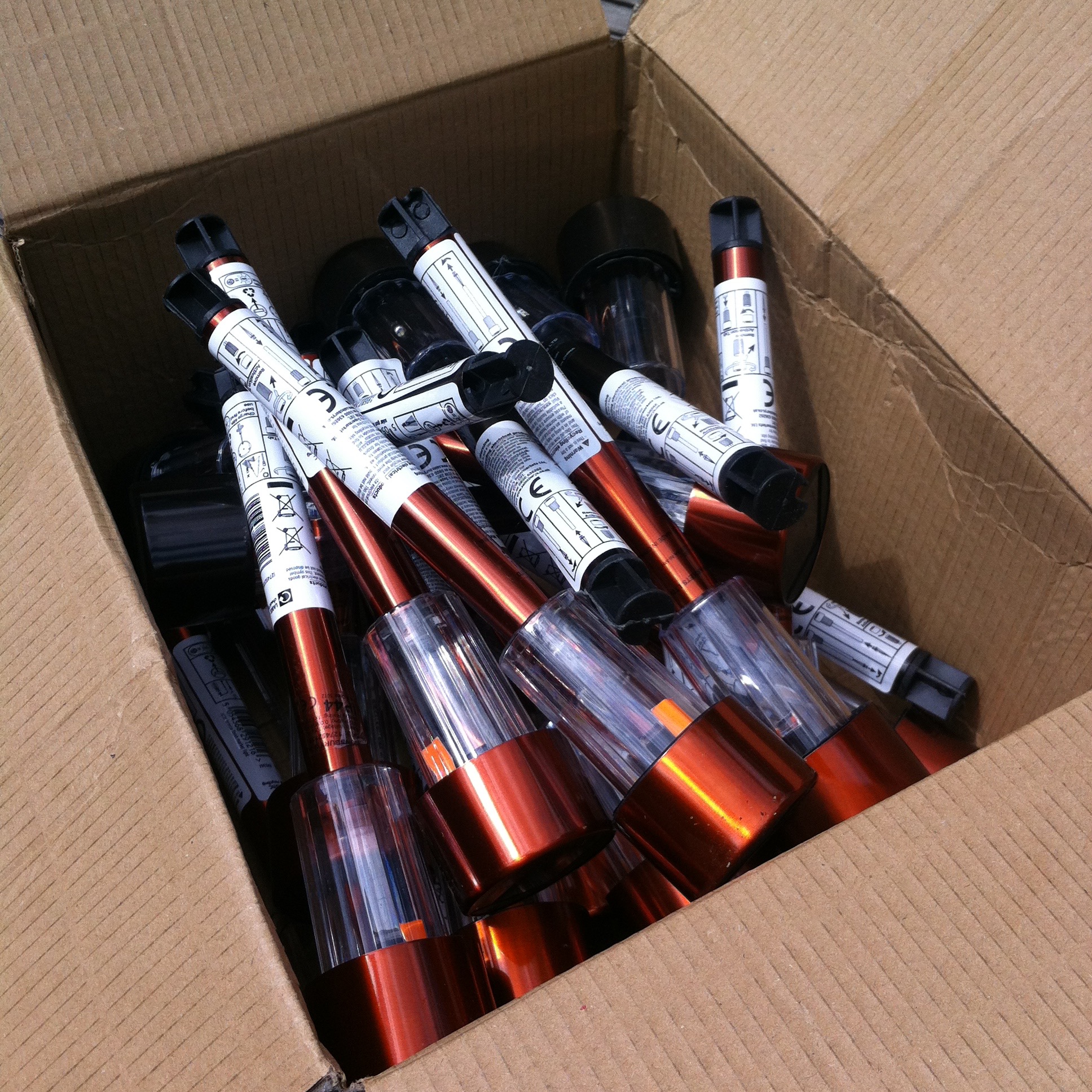 MY CHALLENGE NOW IS TO DISTRIBUTE THESE IN THE GARDEN AND AVOID IT LOOKING LIKE A RUNWAY!