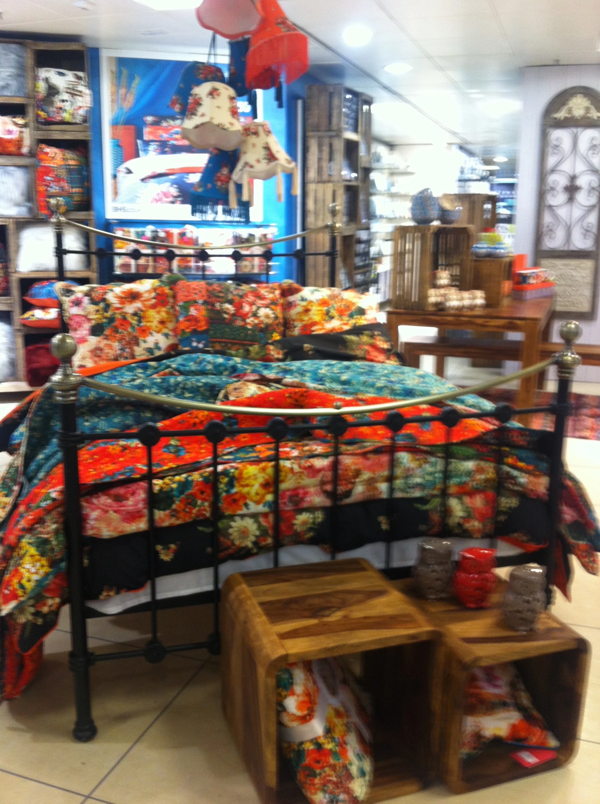 VINTAGE BEDDING IN BHS