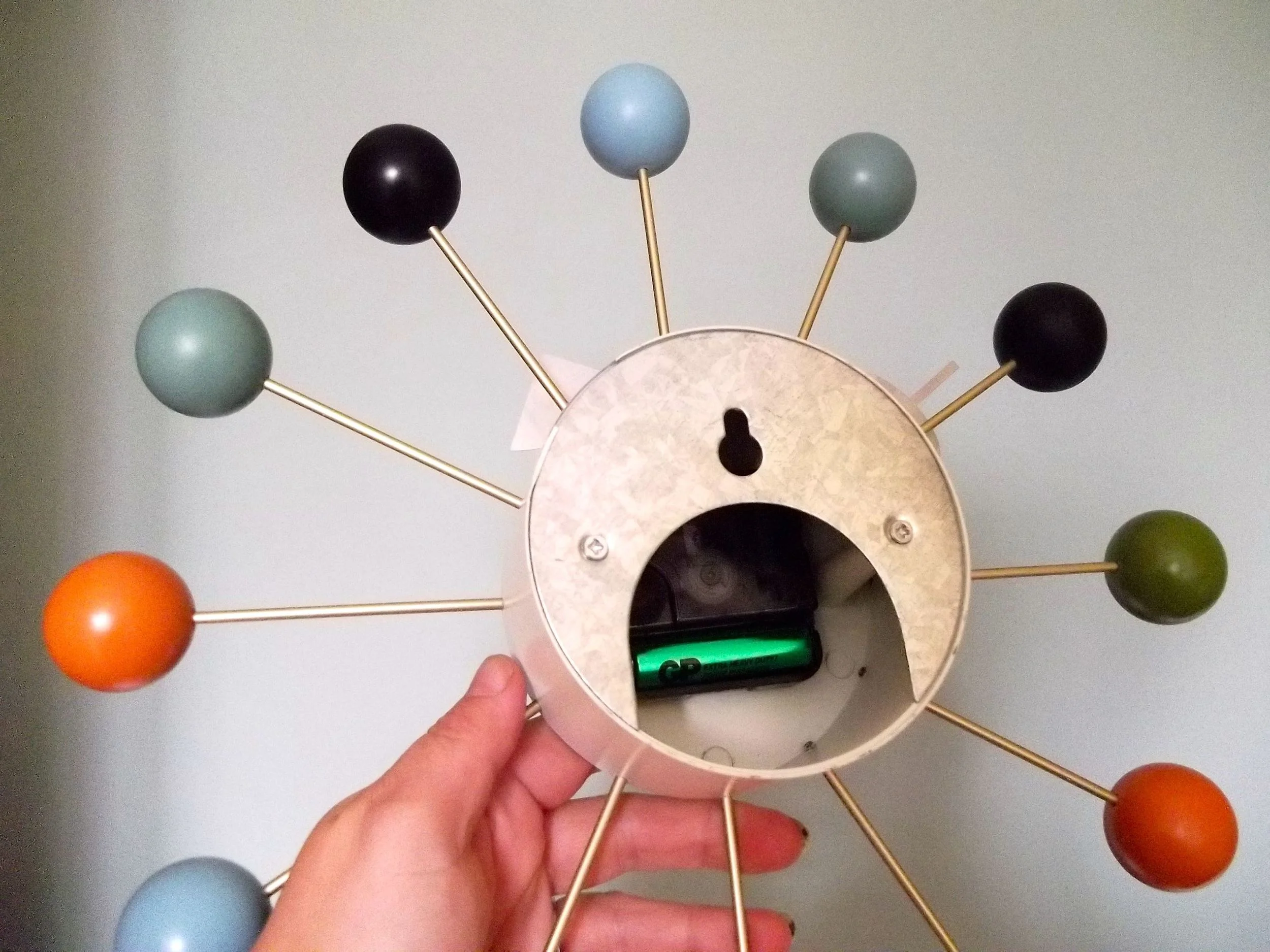 ReverseOfWallBallClock.jpg