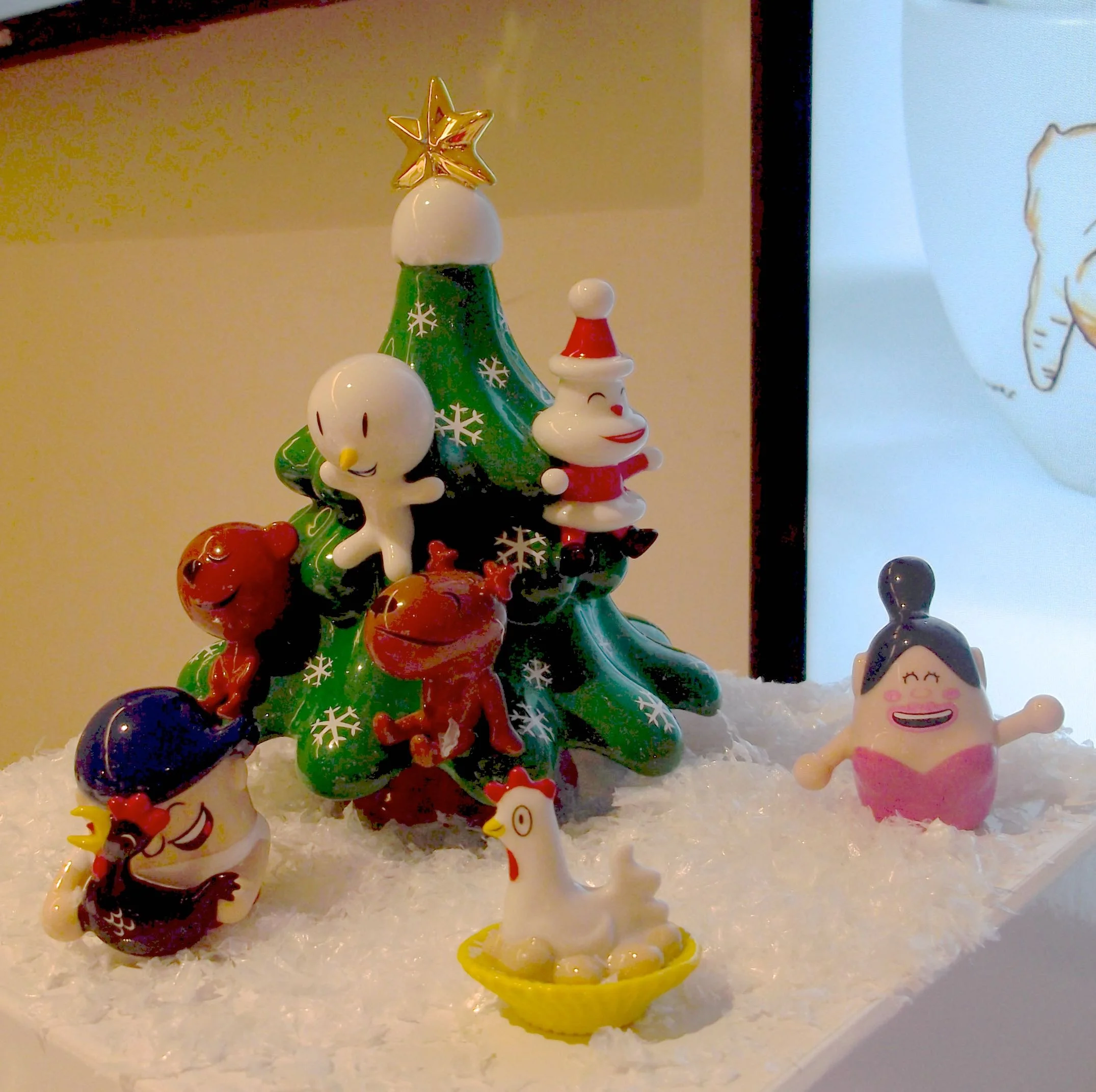 XMAS FRIENDS ORNAMENT