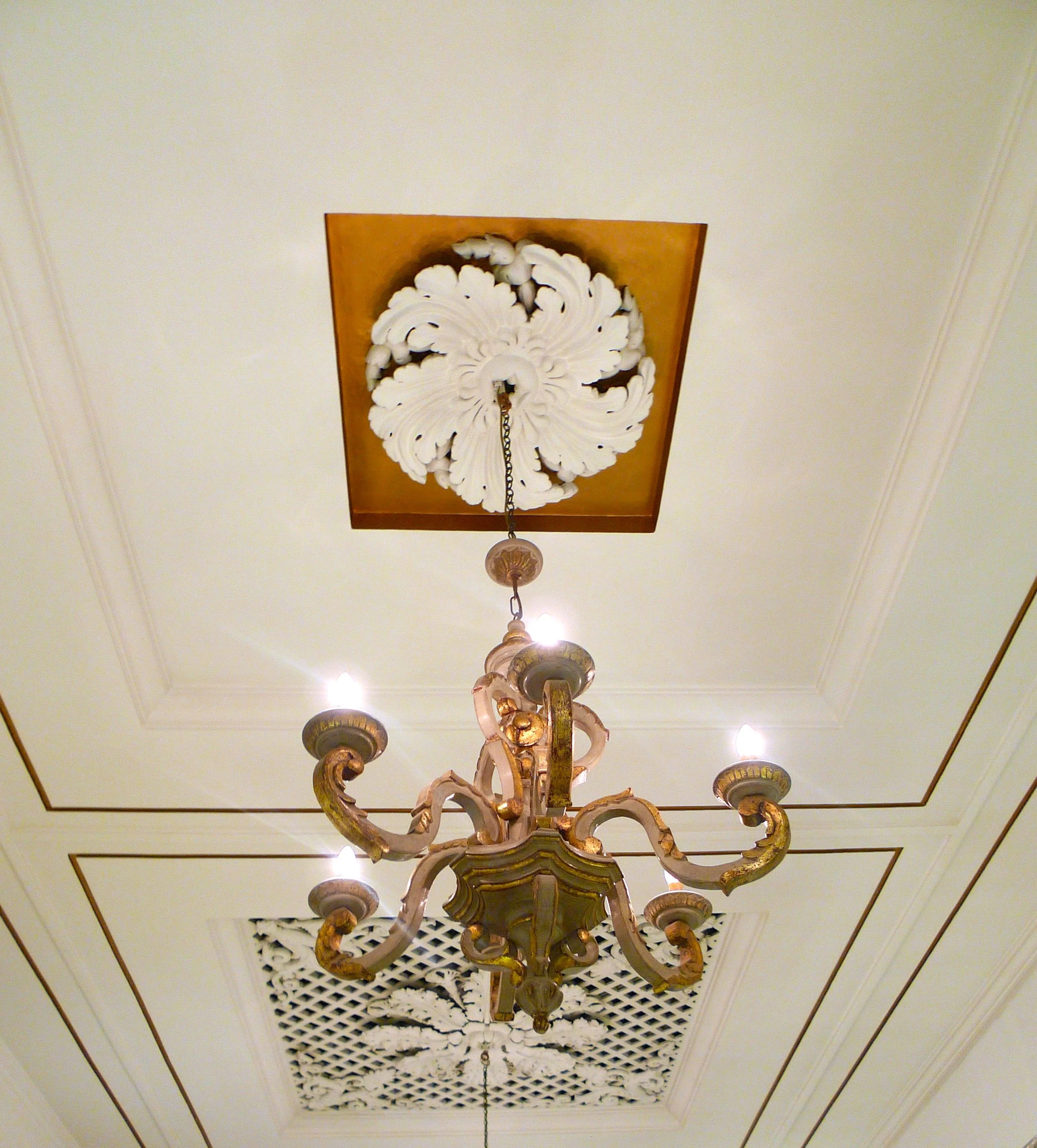 firstfloorceiling.jpg