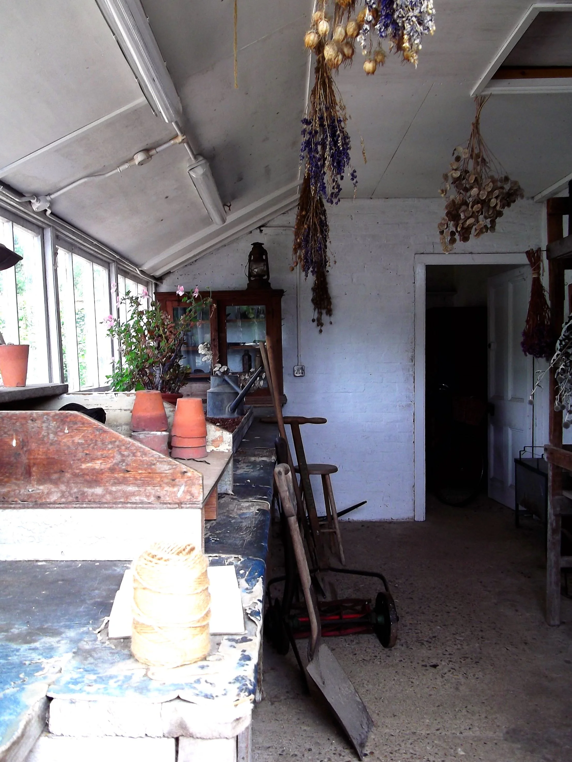headgardenersoffice.jpg