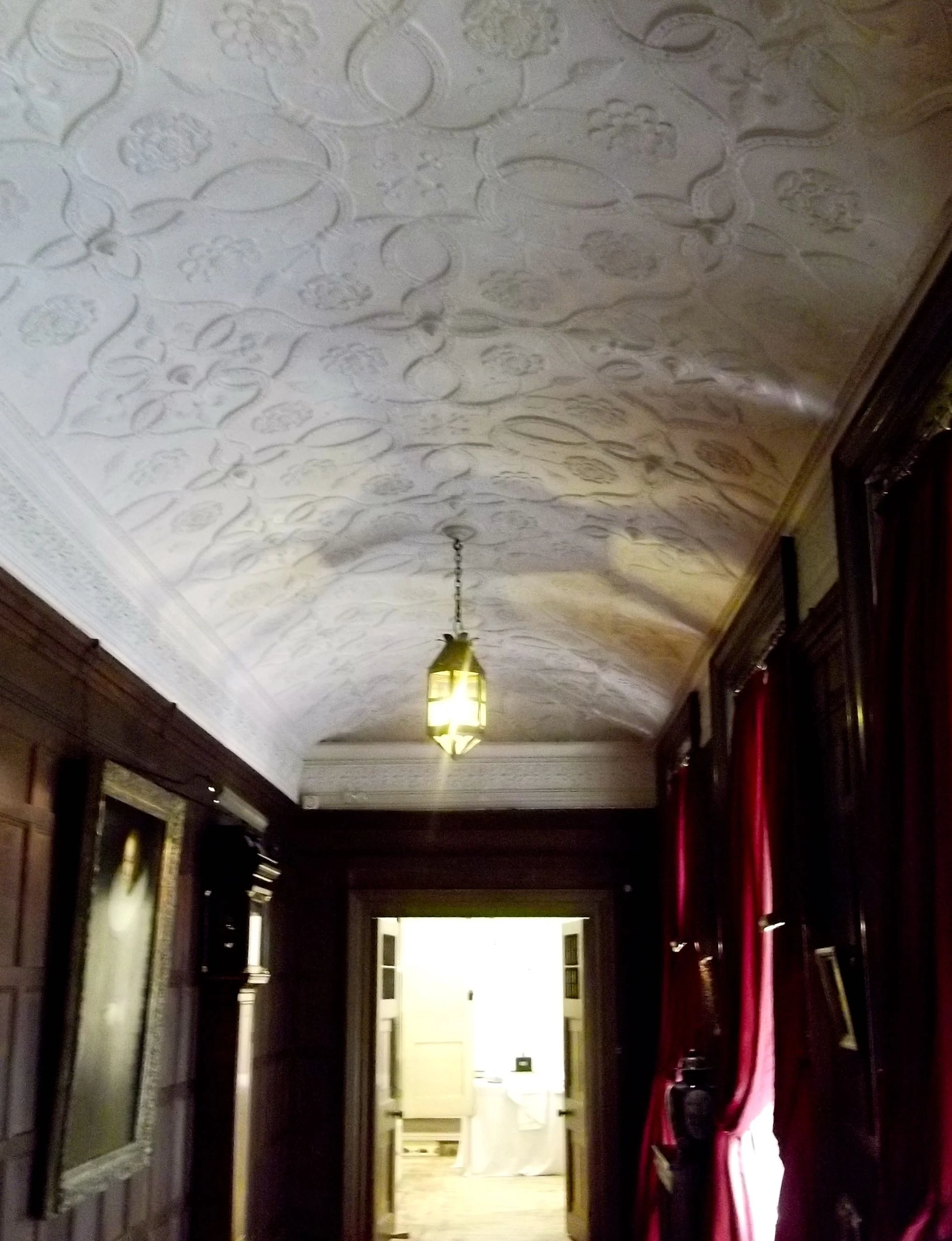 ceilingdetail.jpg