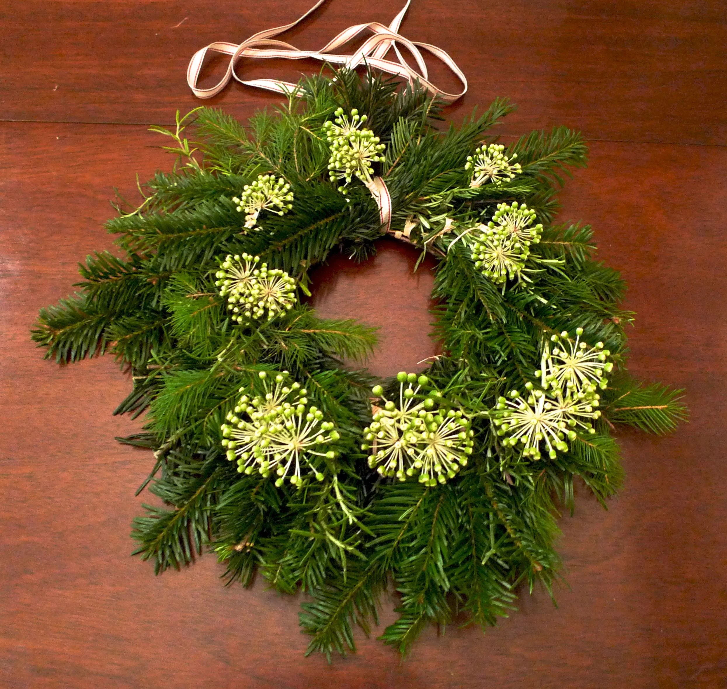 Christmasgardenwreath.jpg