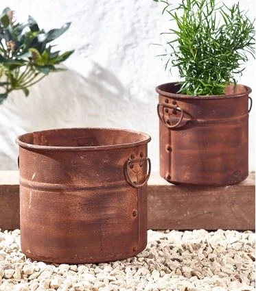 RUSTY NESTING PLANTERS, PHOTO CREDIT COX &amp; COX
