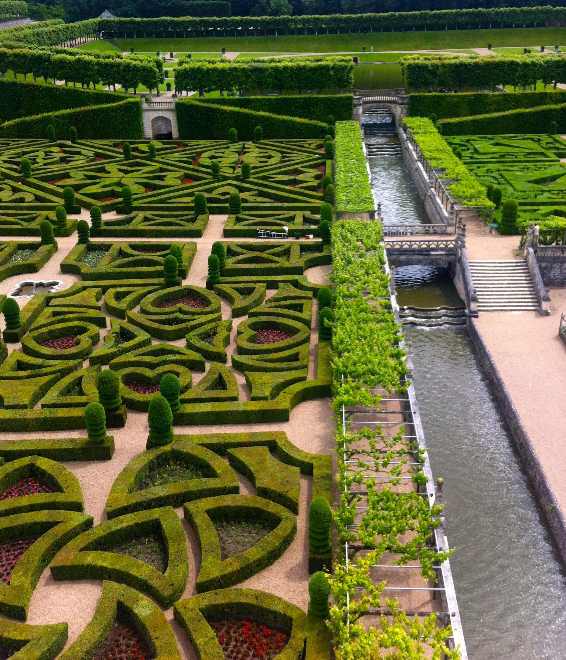 THE FAMOUS GARDENS AT VILLANDRY