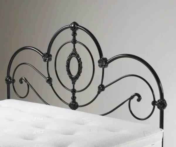 SOFIA HEADBOARDPhoto credit: Carpetright