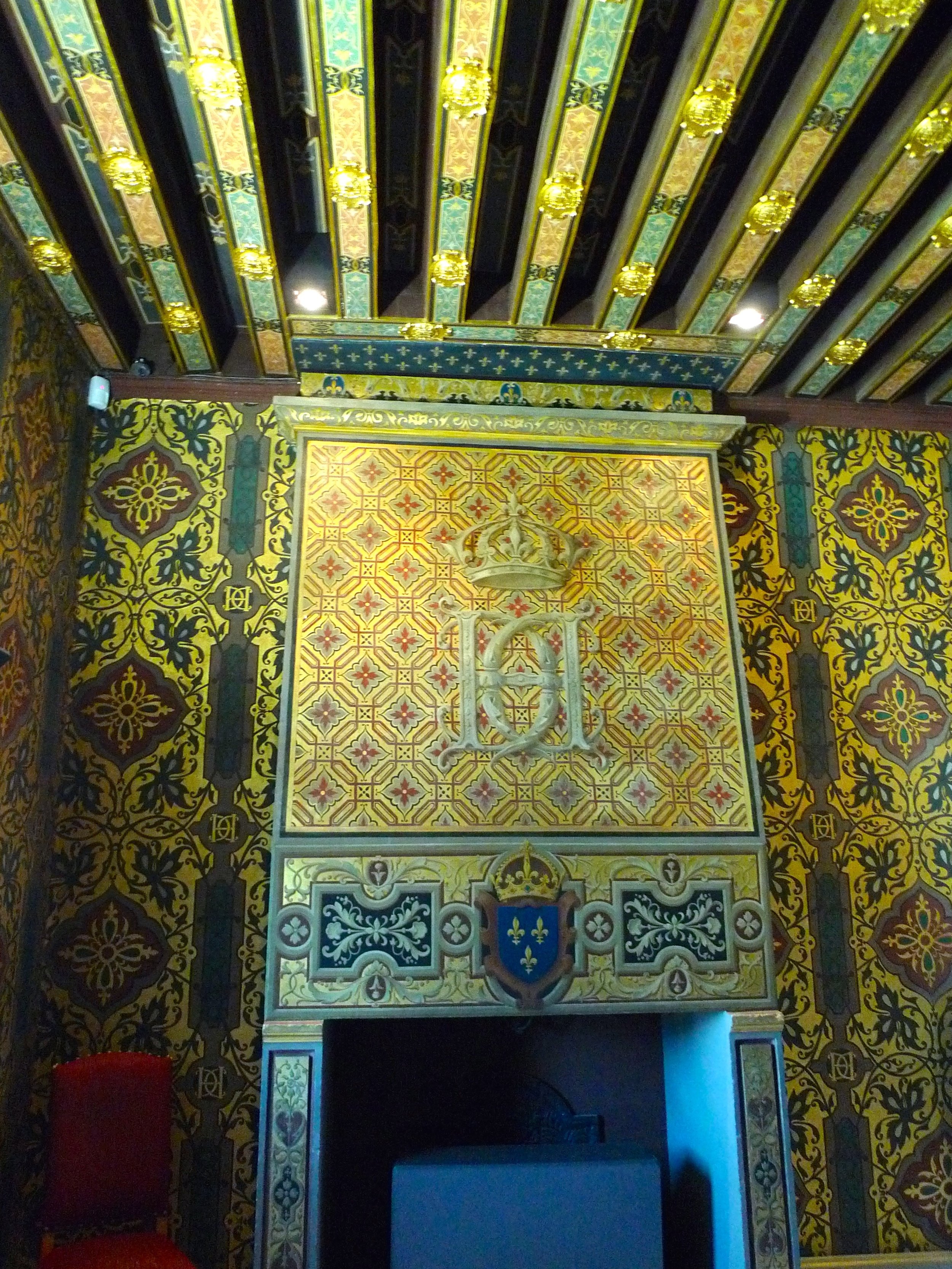 As you'd expect the Kings Bedchamber has one an ornate fireplaces