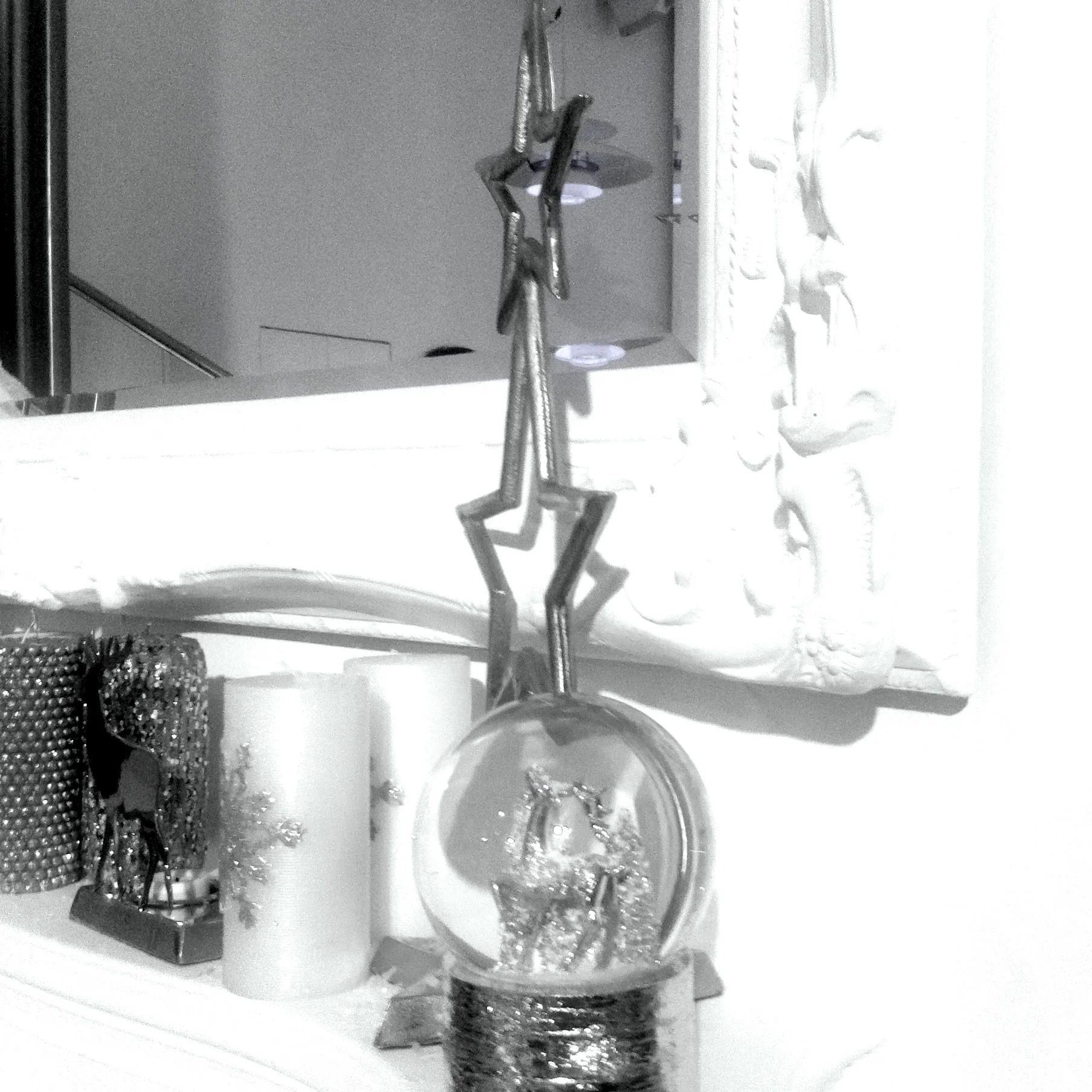 Every mantelpiece needs a snow bomb