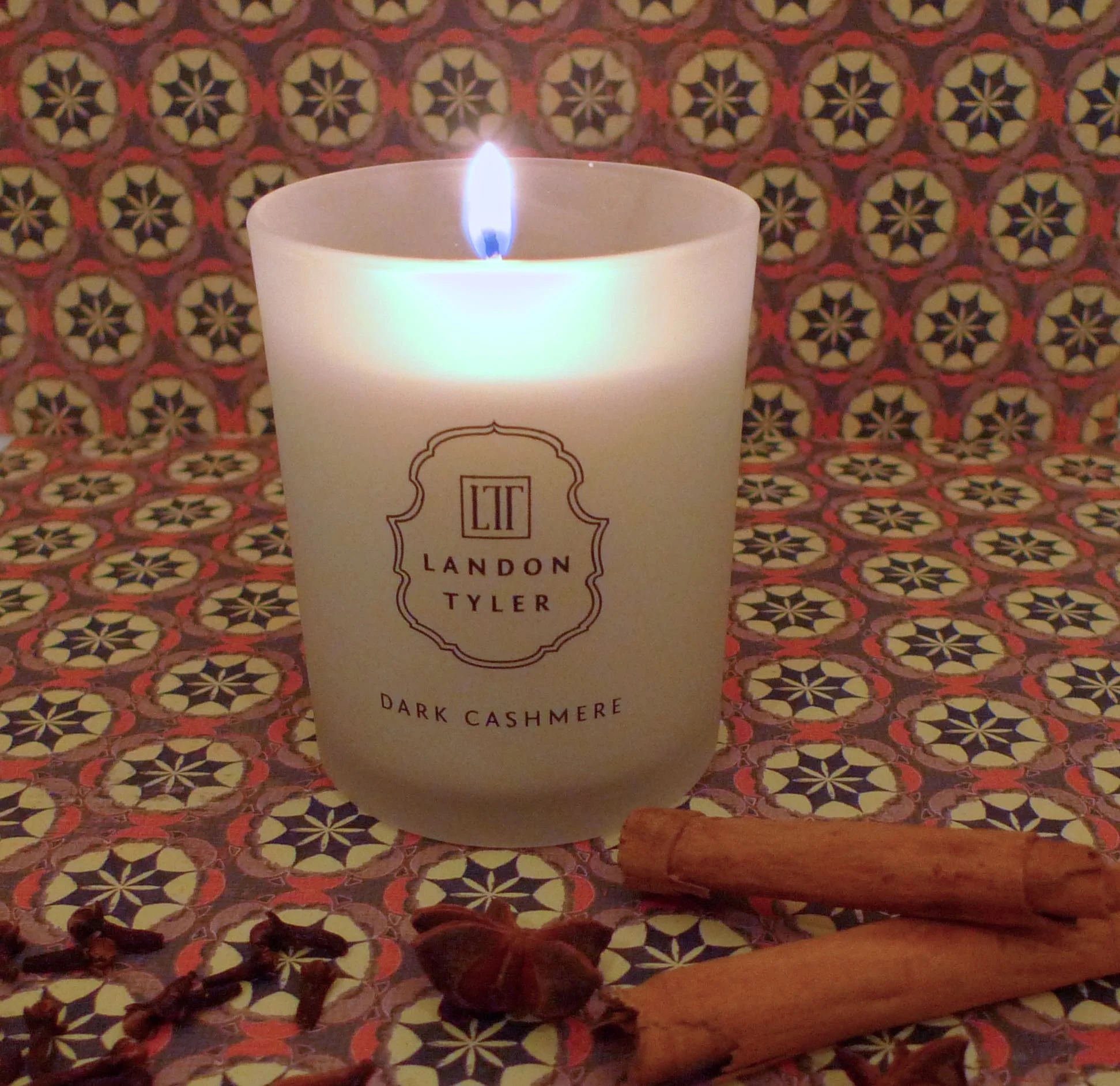DARK CASHMERE: CLOVES AND CINNAMON WERE CORRECT, STAR ANISE LESS SO.