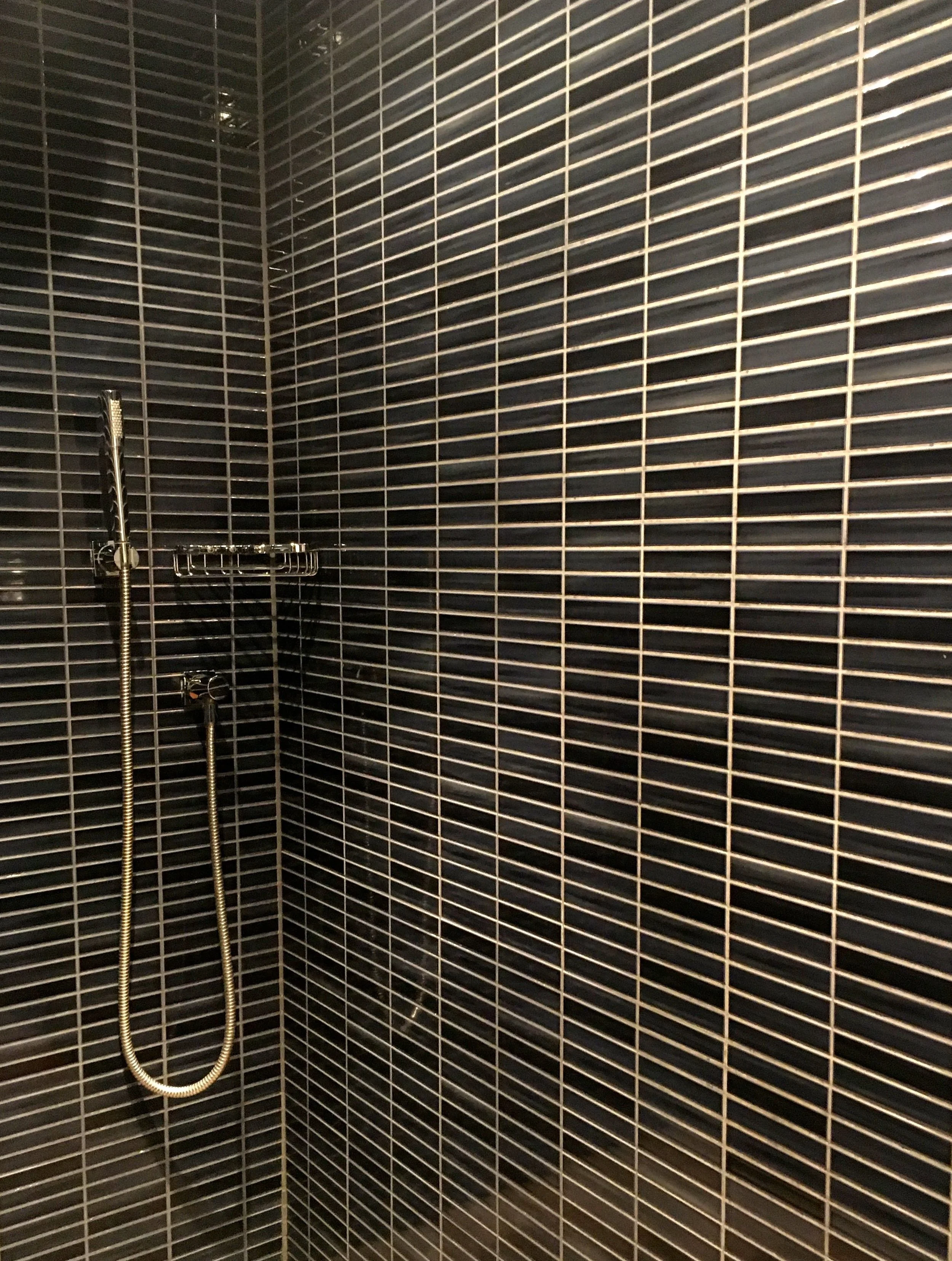 Brooklands Hotel in Weybridge - oh what a beautiful shower