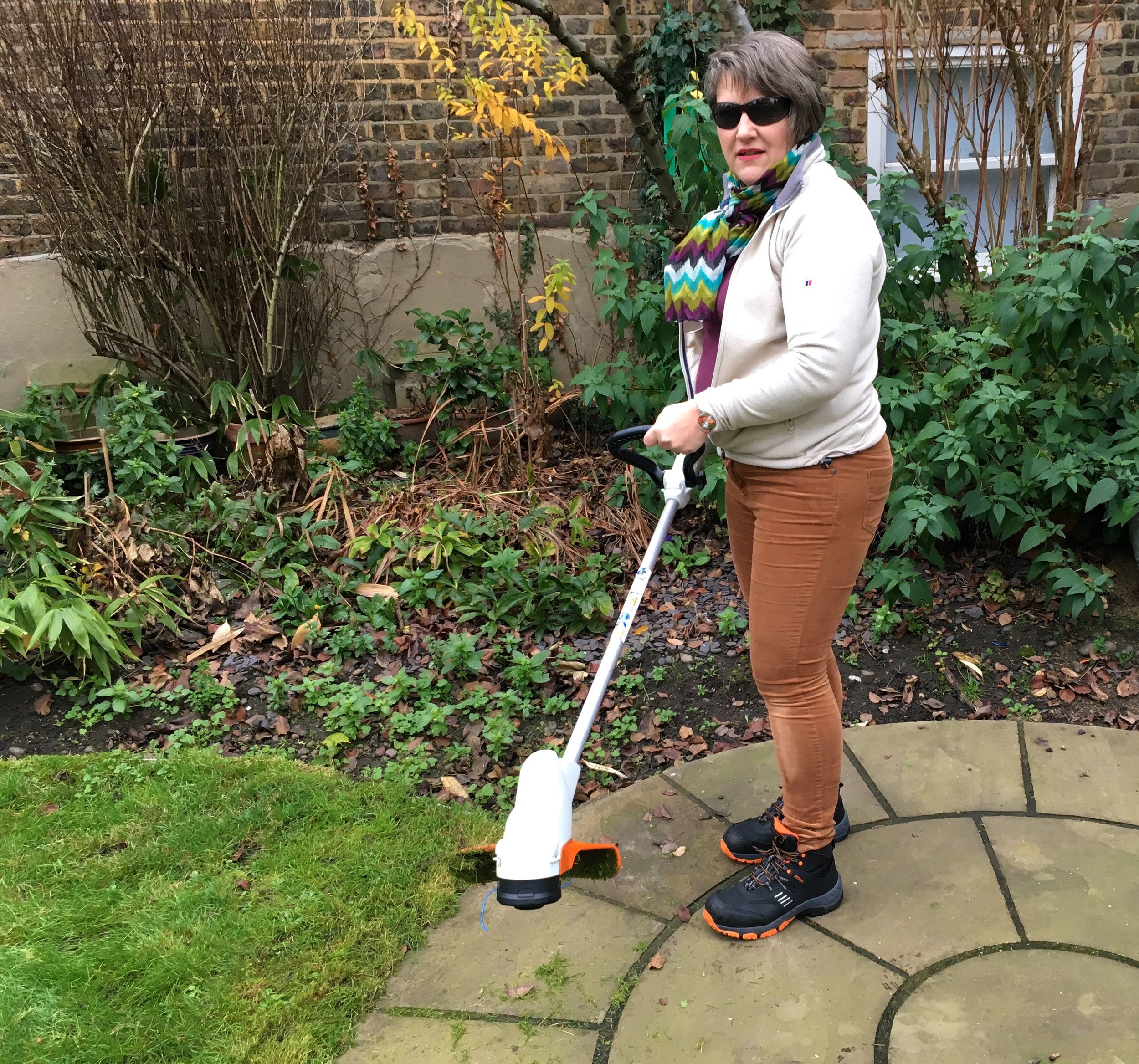 Getting to grips with using the Stihl compact trimmer, when I 'wrestled' it from MOH
