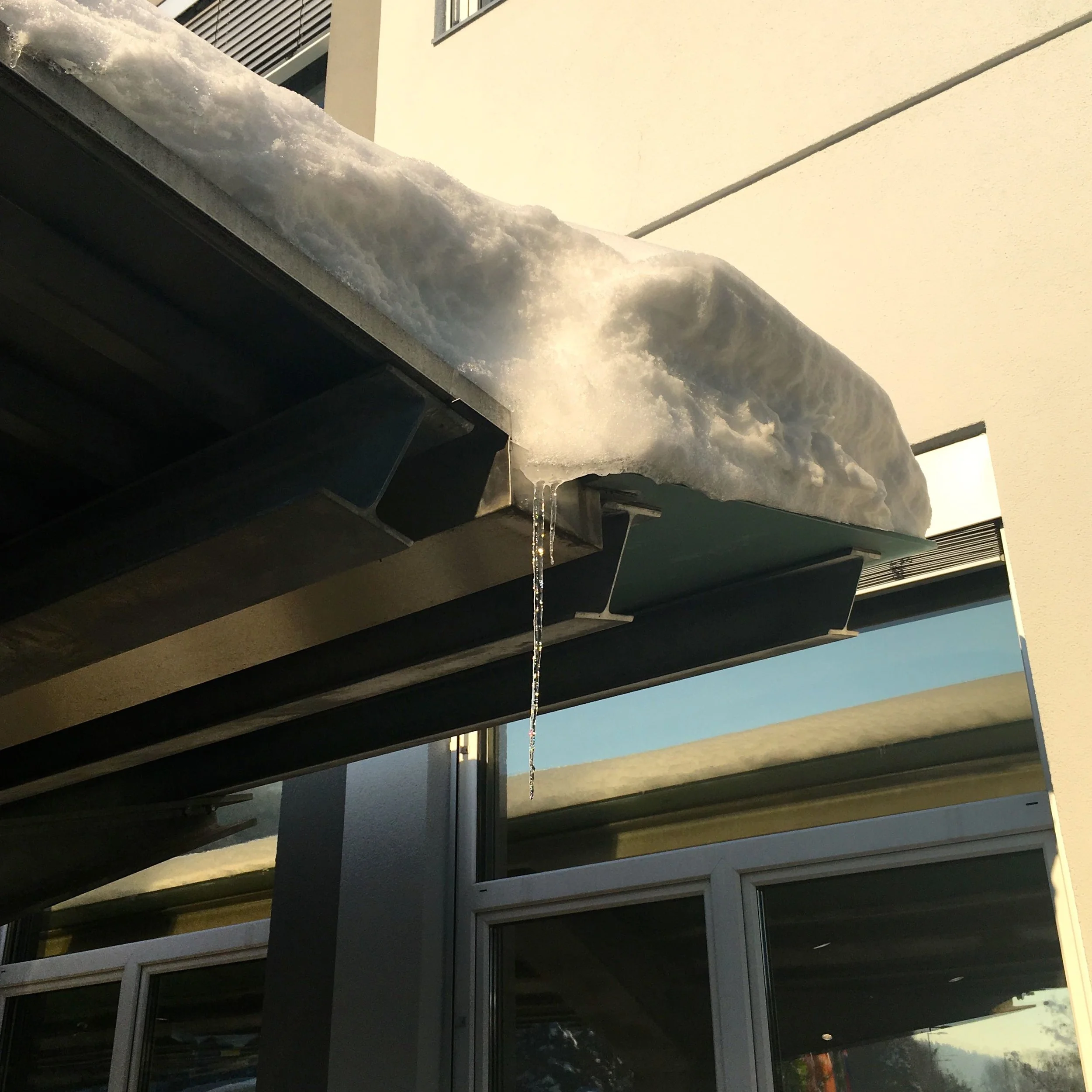 ICICLES ABOVE THE DOOR