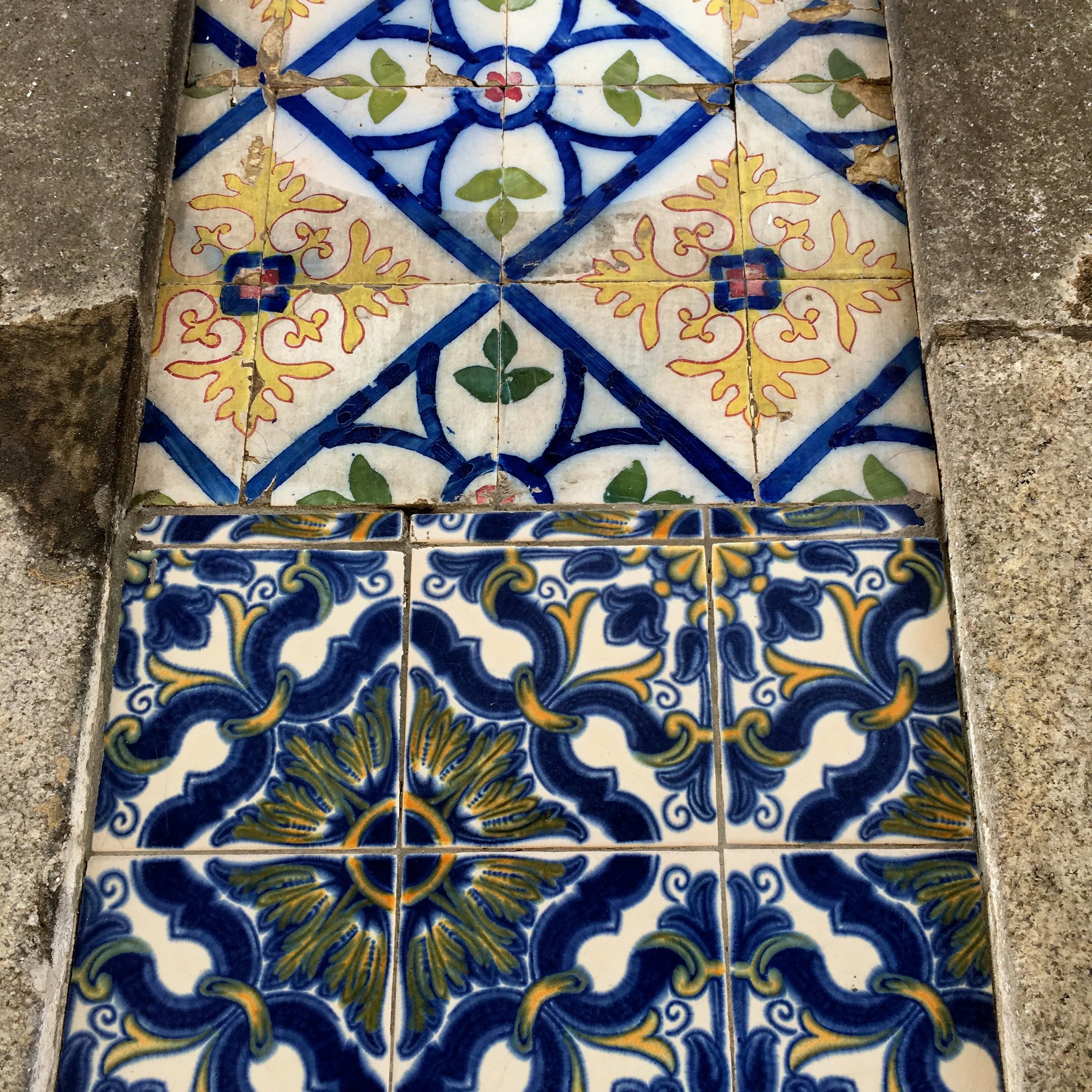 mixing patterned  tiles in Porto