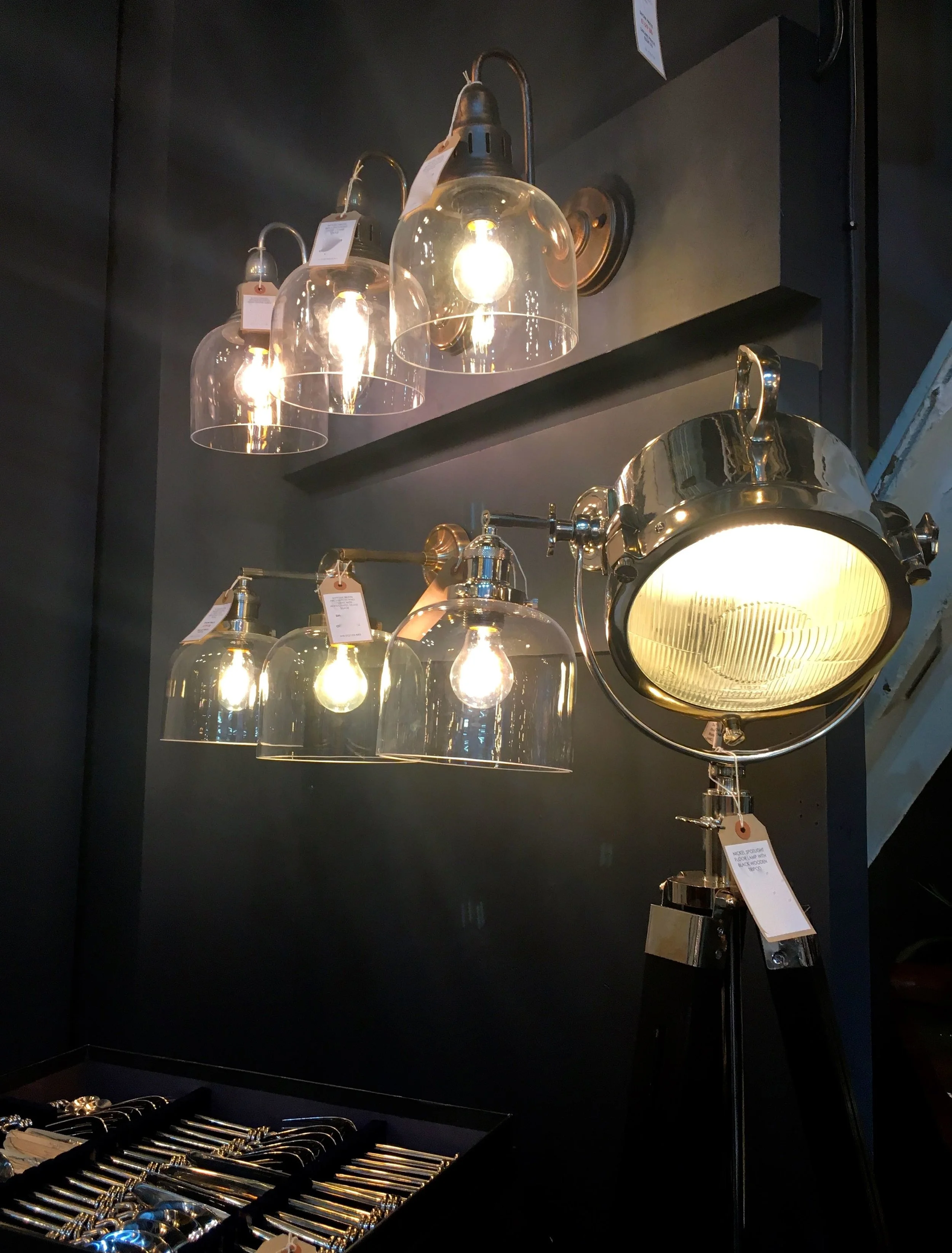 clear shades bulb showing all in a row