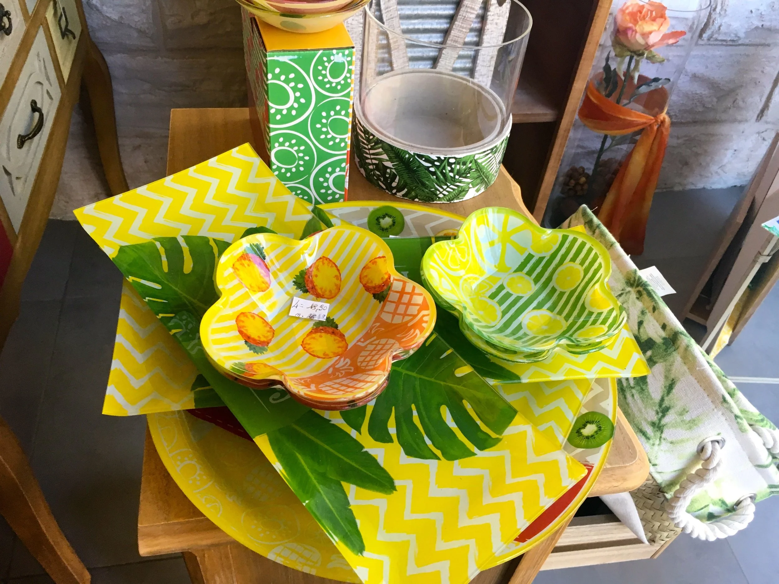 A zingy table setting