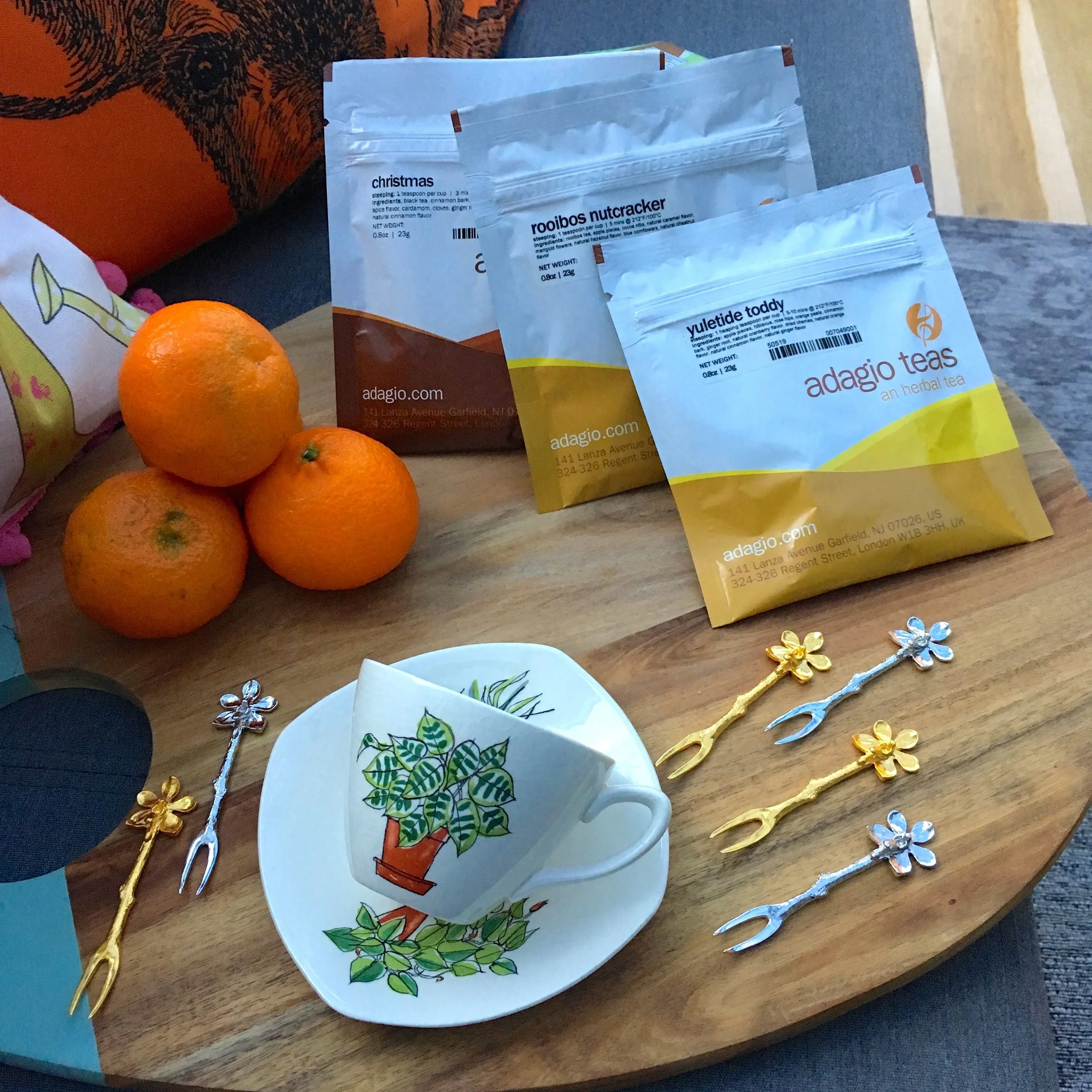 A CHRISTMAS SELECTION OF TEAS INCLUDES: CHRISTMAS, ROOIBOS NUTCRACKER AND YULETIDE TODDY