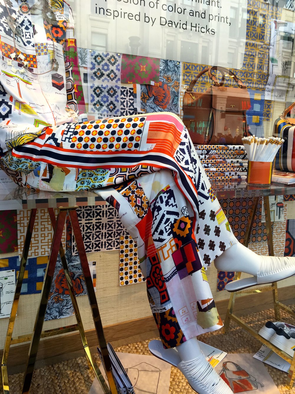 APRIL: COLOURS OF LONDON
