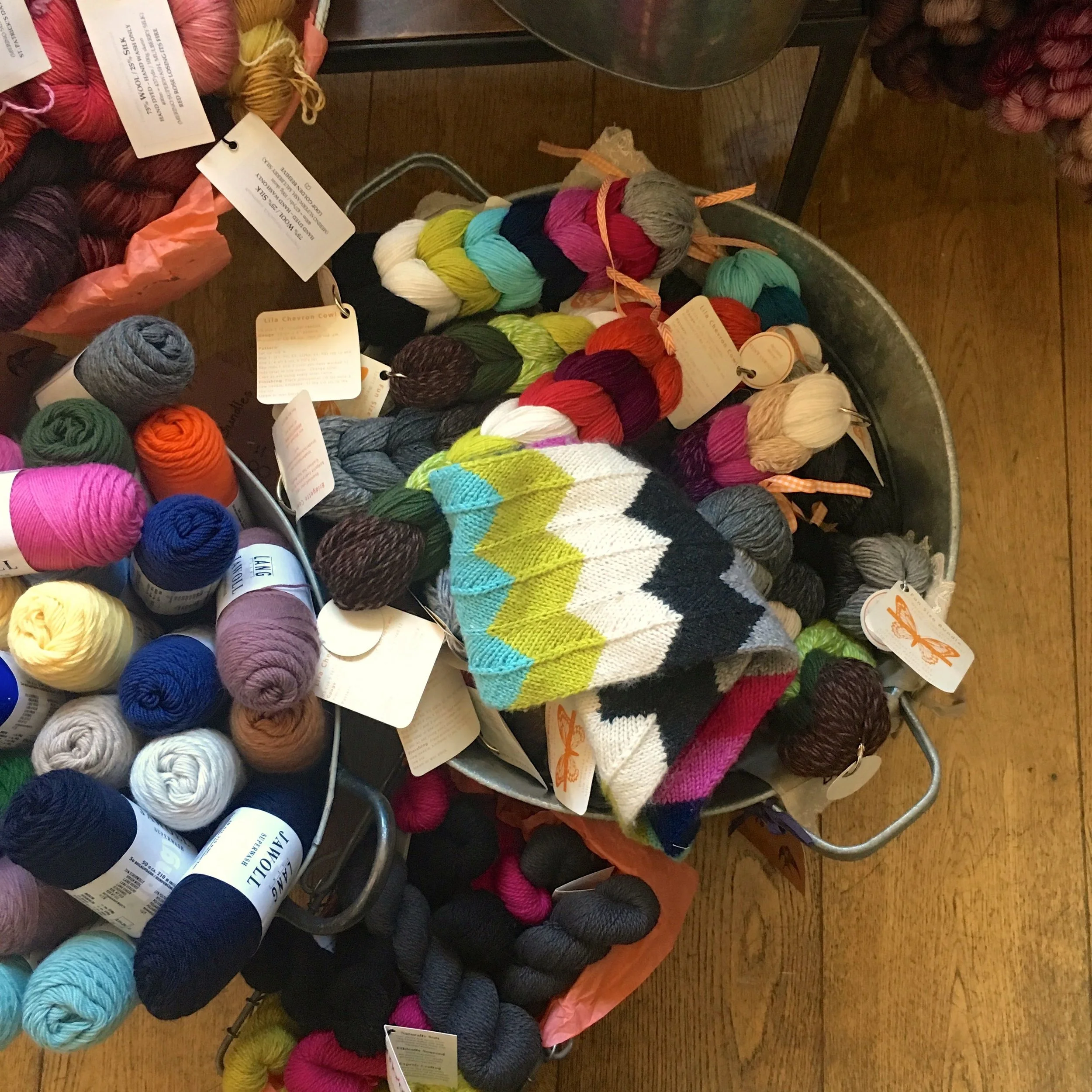 BASKETS OF WOOL