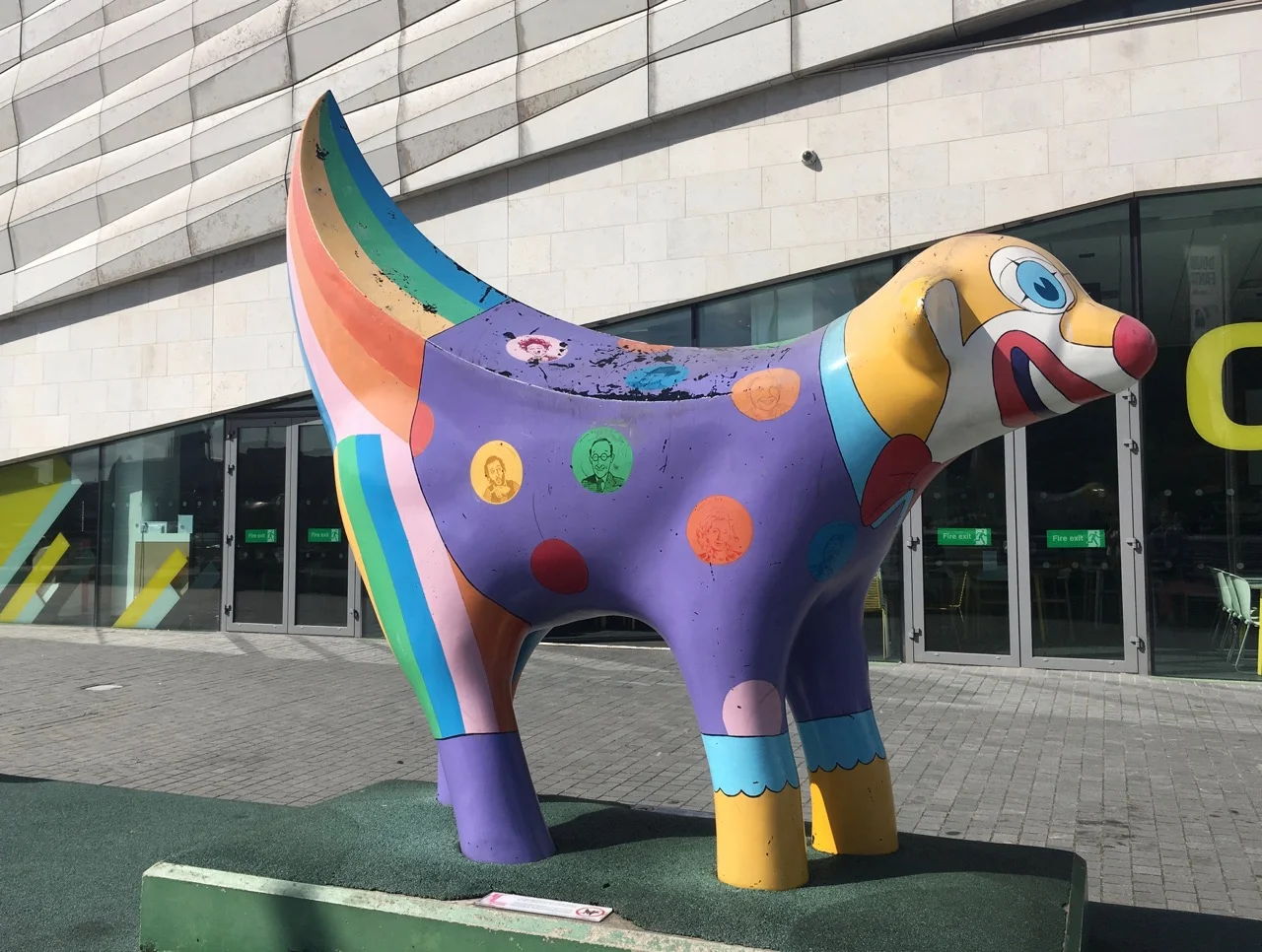 BRIGHTLY COLOURED SUPERLAMBANANA