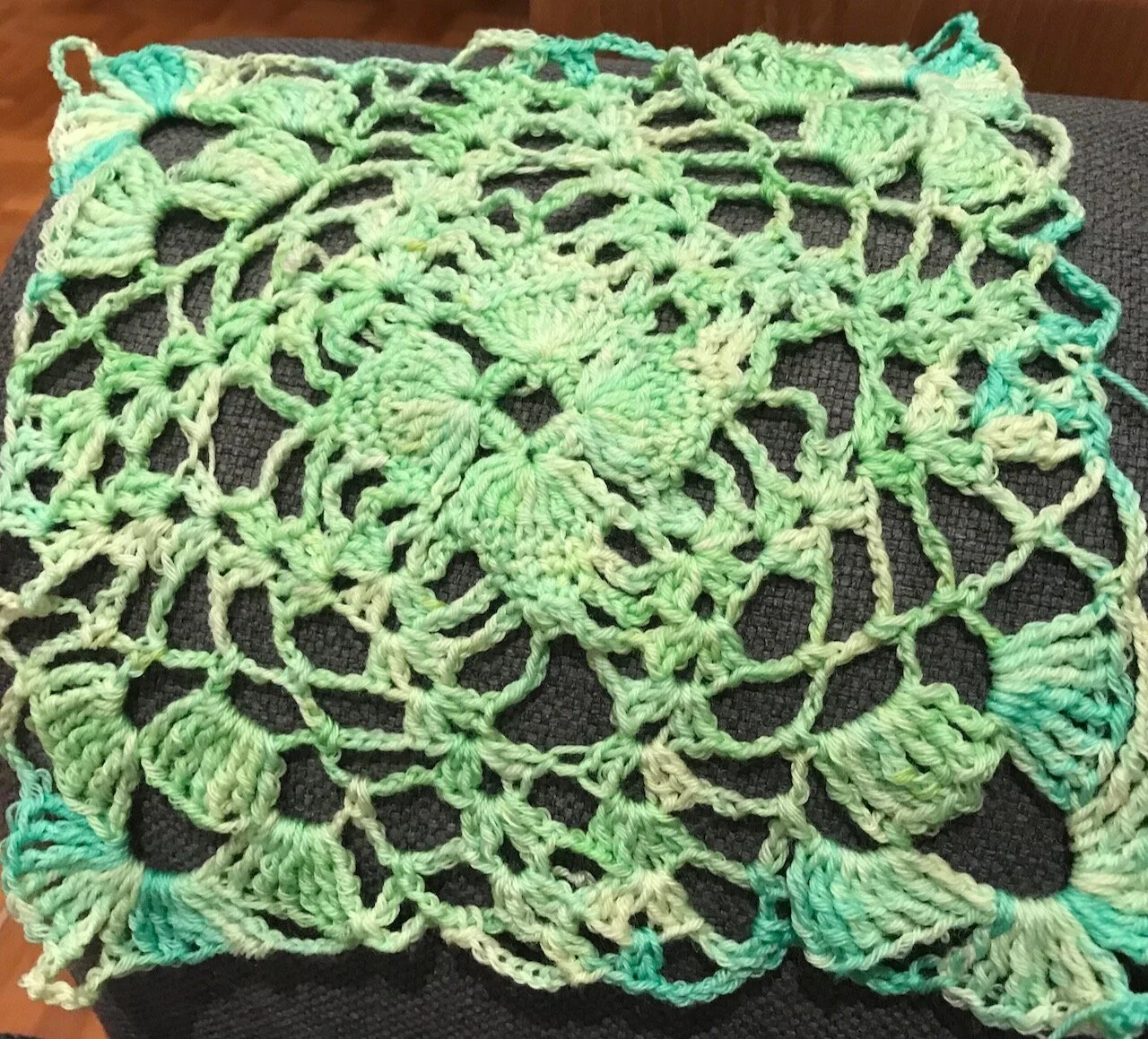 vintage pattern crochet square