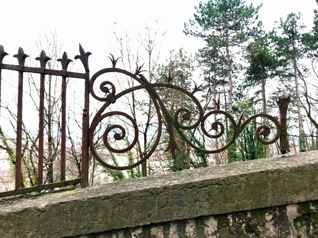 RAILINGS IN LYON