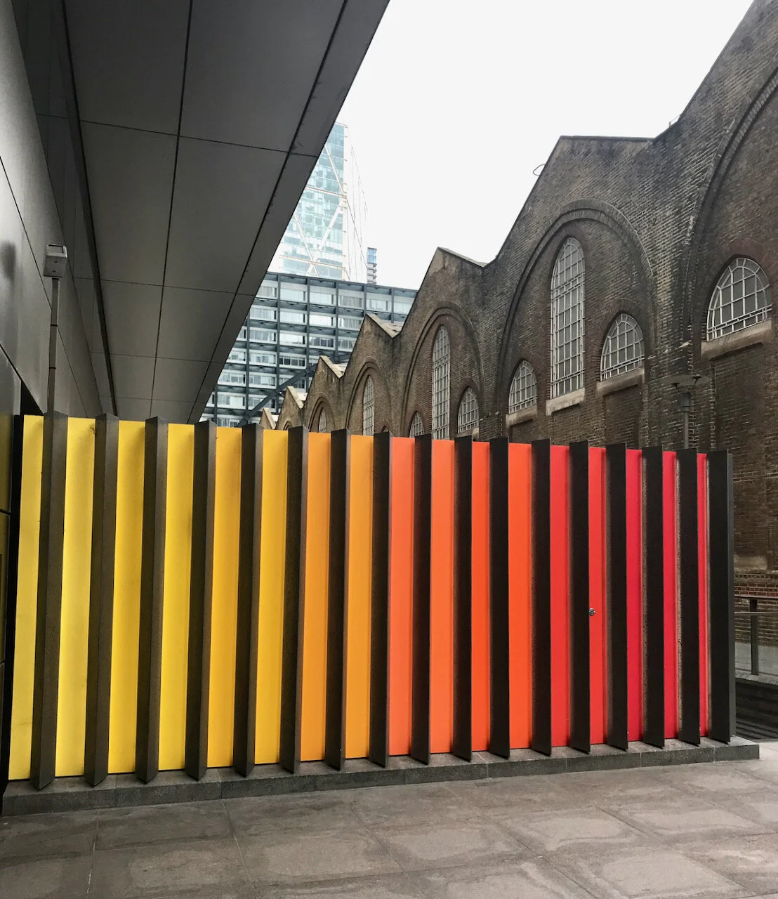 modern sculpture alongside liverpool street station.jpeg