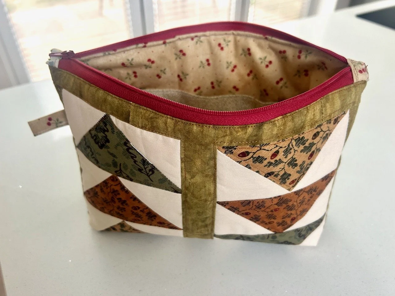 Only the zip, lining and internal pocket came from my supplies, the rest was from the scrap pack
