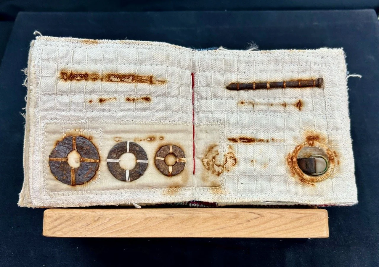 The little rusting book, Gilly Meeks