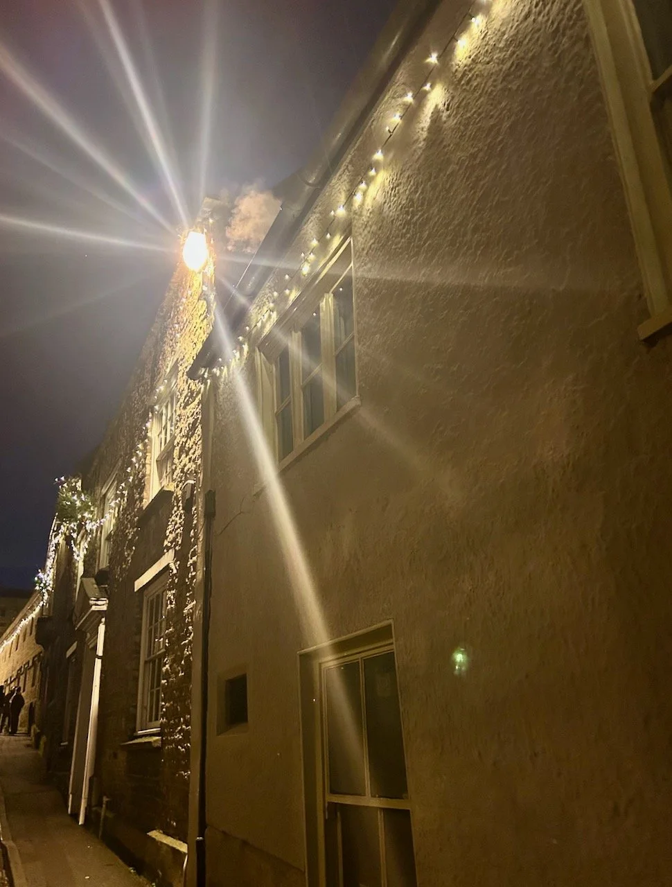 Capturing the christmas lights in the high street