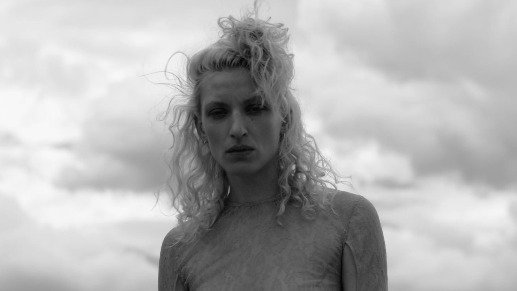 Vogue Italia - Maggie Maurer