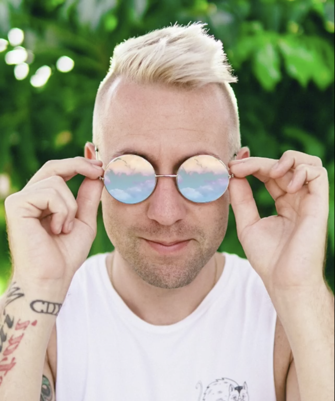 GLASSES.png