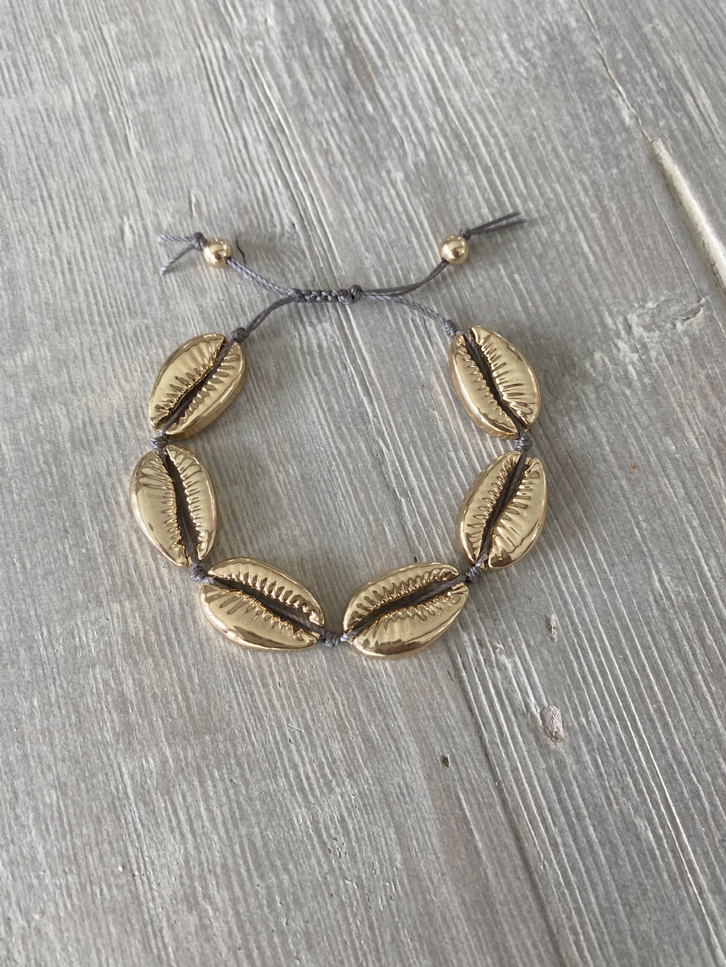 Set of 2 Summer Macrame Bracelets Wt Gold Cowrie Shells, Adjustable Shell  Bracelet, Bohemian Boho Hippie Beach Tropical Cowrie Shell - Etsy Israel