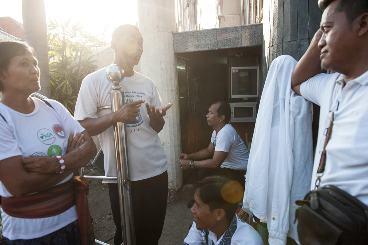 Yayuk and other direct and indirect survivor of Bali Bombing.