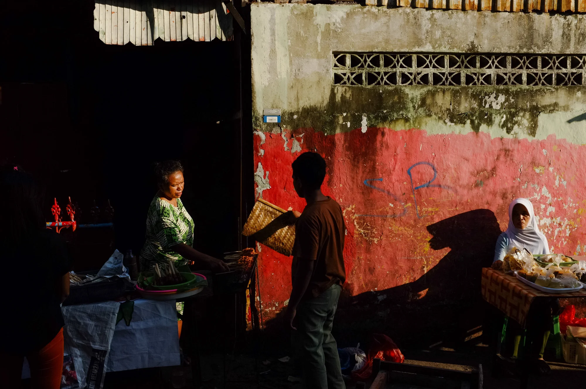 JPANGGARAMAHENDRA - Photo Story - We Are Strangers - 02.jpg