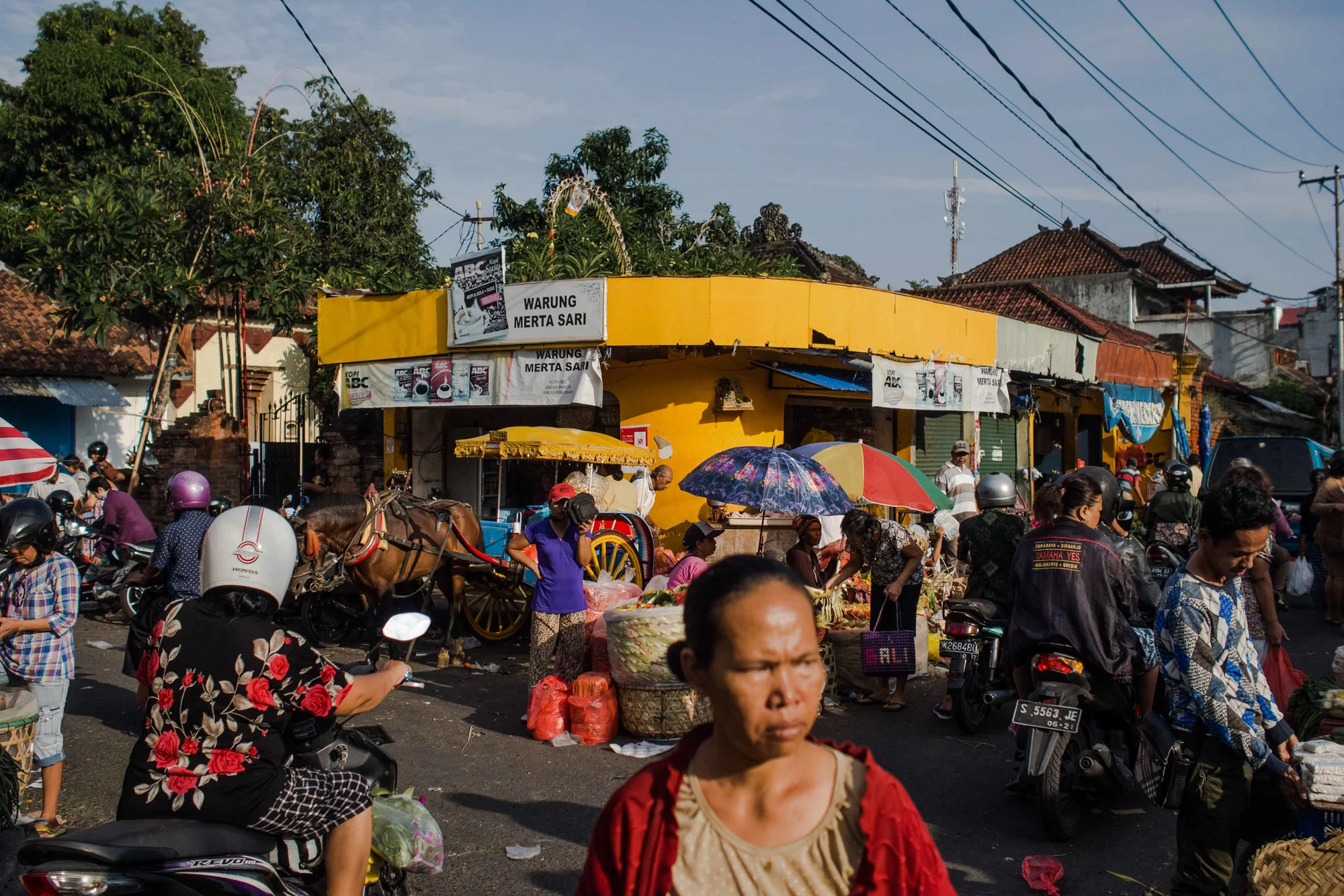 JPANGGARAMAHENDRA - Photo Story - We Are Strangers - 09.jpg