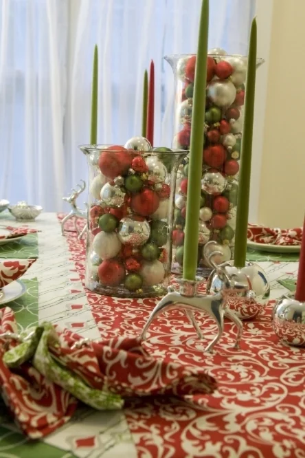 holiday tablesettings.jpg