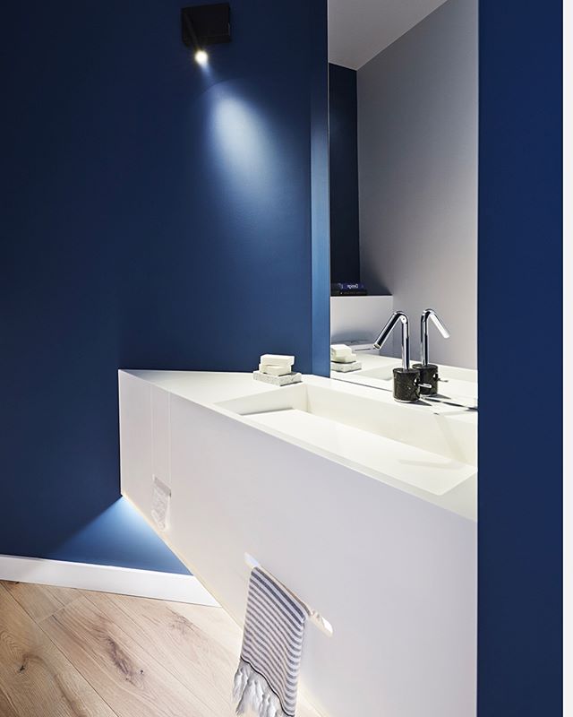 True Blue | a cool palette for #theharbordhouse #160bordenstreet rep @agarealestate .
.
.
.
.
.
.
.
.
.
#torontorealestate #realestatedevelopment #designlife #moderninteriordesign #nkarchitect #sauvagessesocial #canadianinteriors #dwellmodern #hgtvca