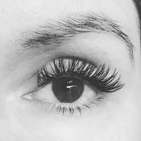 Our clients are the 🍎 of our 👁. Brow tint and lash fill in for a client before a two week European vacation! 
#xtremelashes #spa #beauty #winkstudiospa #lashextensions #annapolis #annapolisspa #nomoremascara&nbsp;#lashgameonpoint #longlashes #lashg