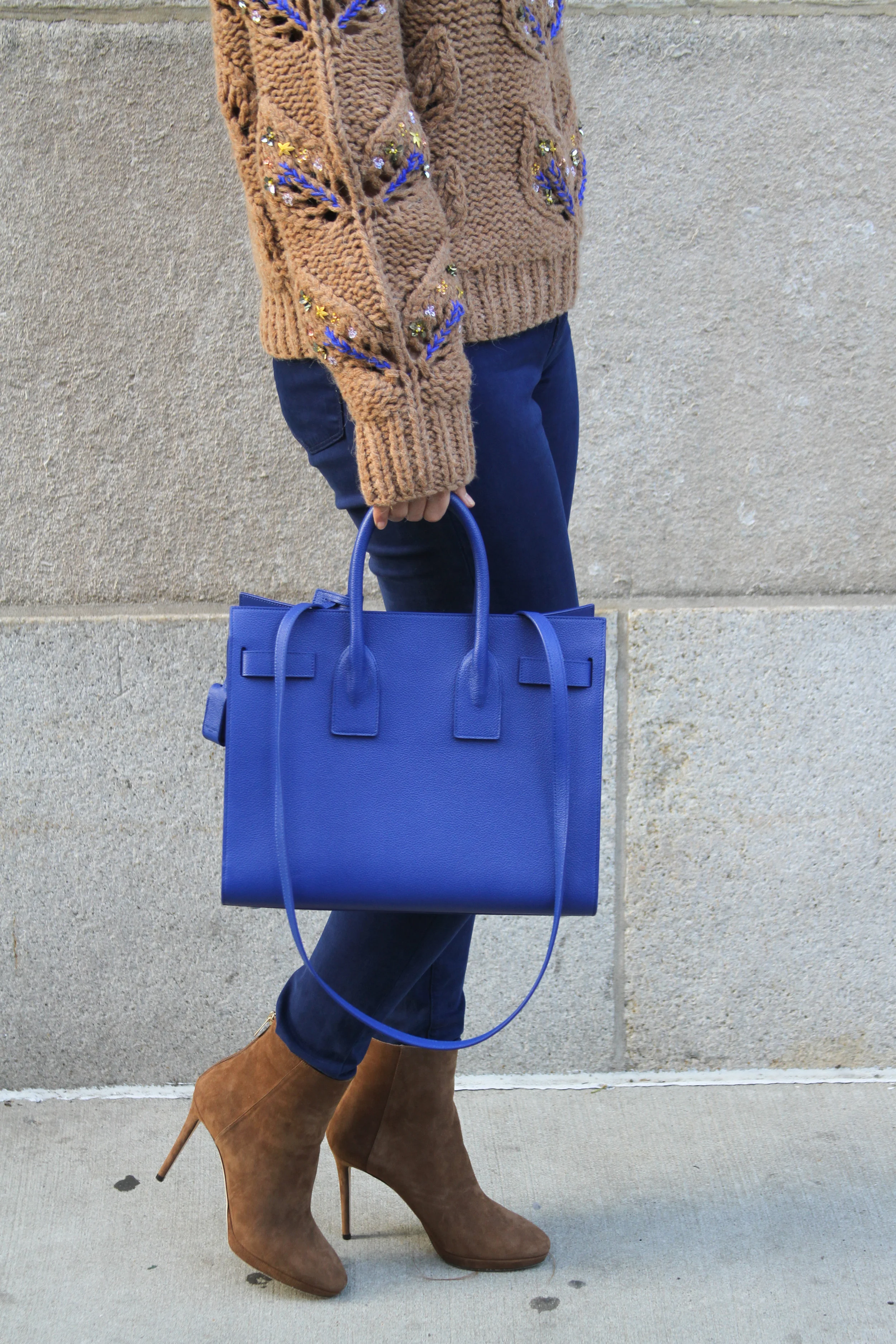 junelemongirl, june lemon girl, fashion blogger, new york fashion blogger, nyc street, street style, street fashion, autumn fashion, autumn 2016, winter 2016, cable sweater, embroidered sweater, coffee sweater, brown sweater, autumn palette, soft autumn, blueberry jeans, blue satchel, saint laurent, sac de jour, j brand jeans, jimmy choo, platform ankle boots, brown boots, lv monogram shawl, blue denim