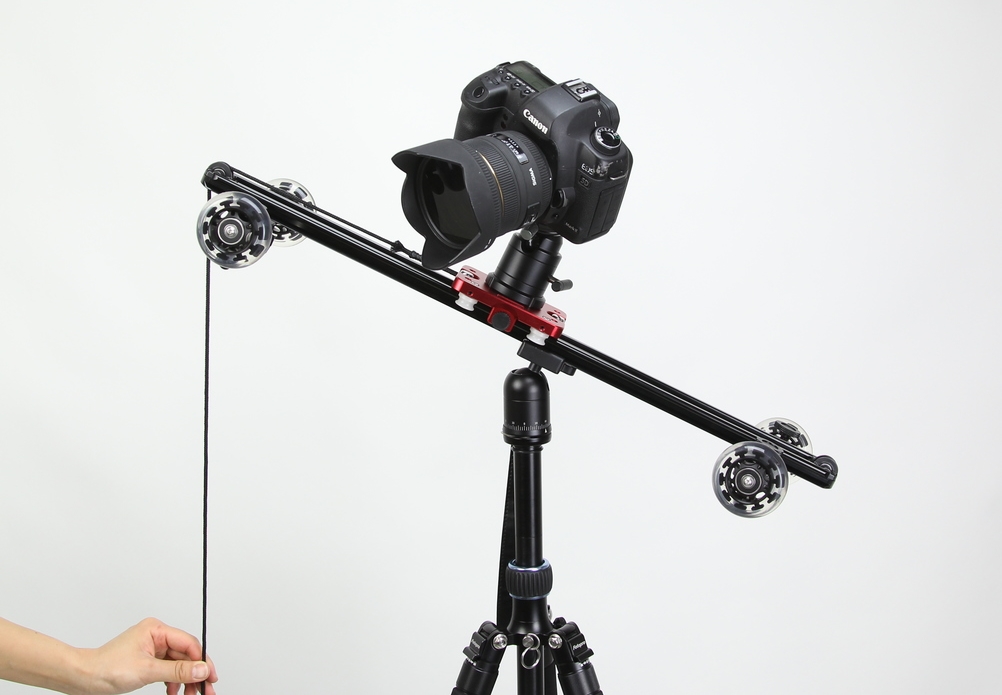Drag the camera from either end for unique perspectives