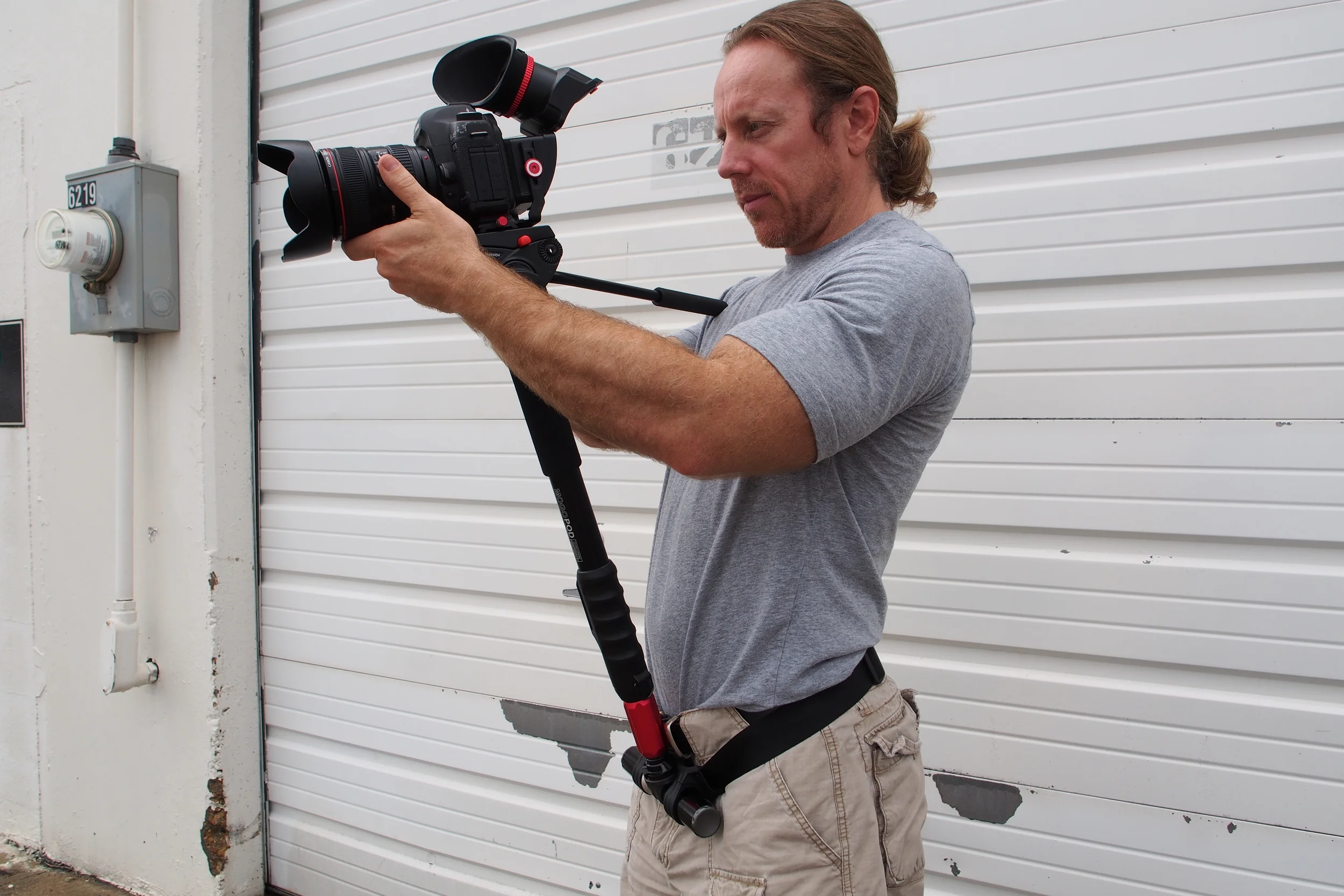 Mogopod Stabilized w belt & VF4.JPG